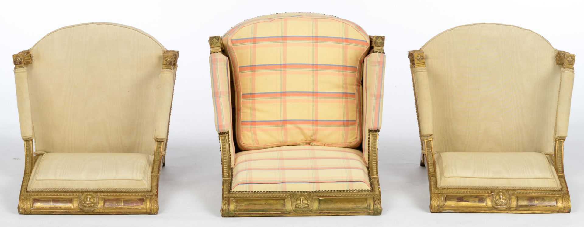 A gilt wooden French Directoire set of two armchairs and one 'bergŠre', 1795 - 1799, H 93 - W 58 - 6 - Image 6 of 14