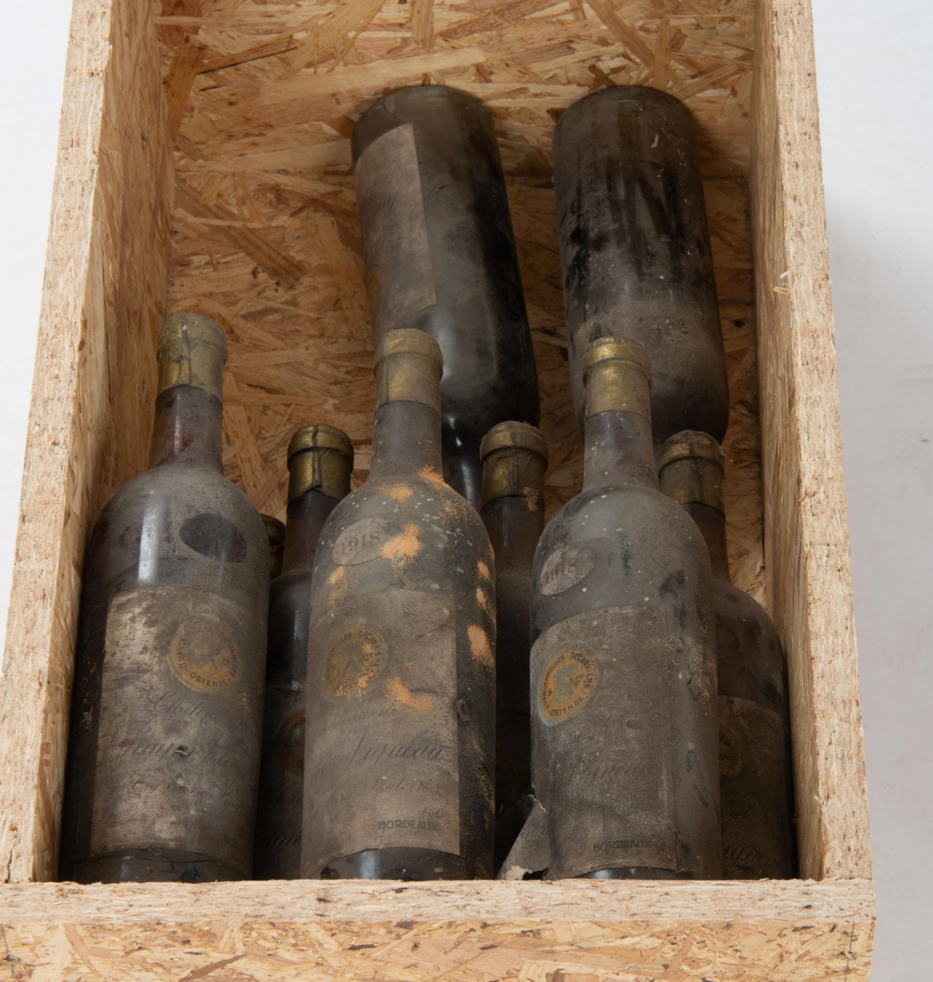 A series of J. Vandermeulen - DecanniŠre (Ostend - Belgium) bottled wines (standard size): 3 bottles - Bild 19 aus 19
