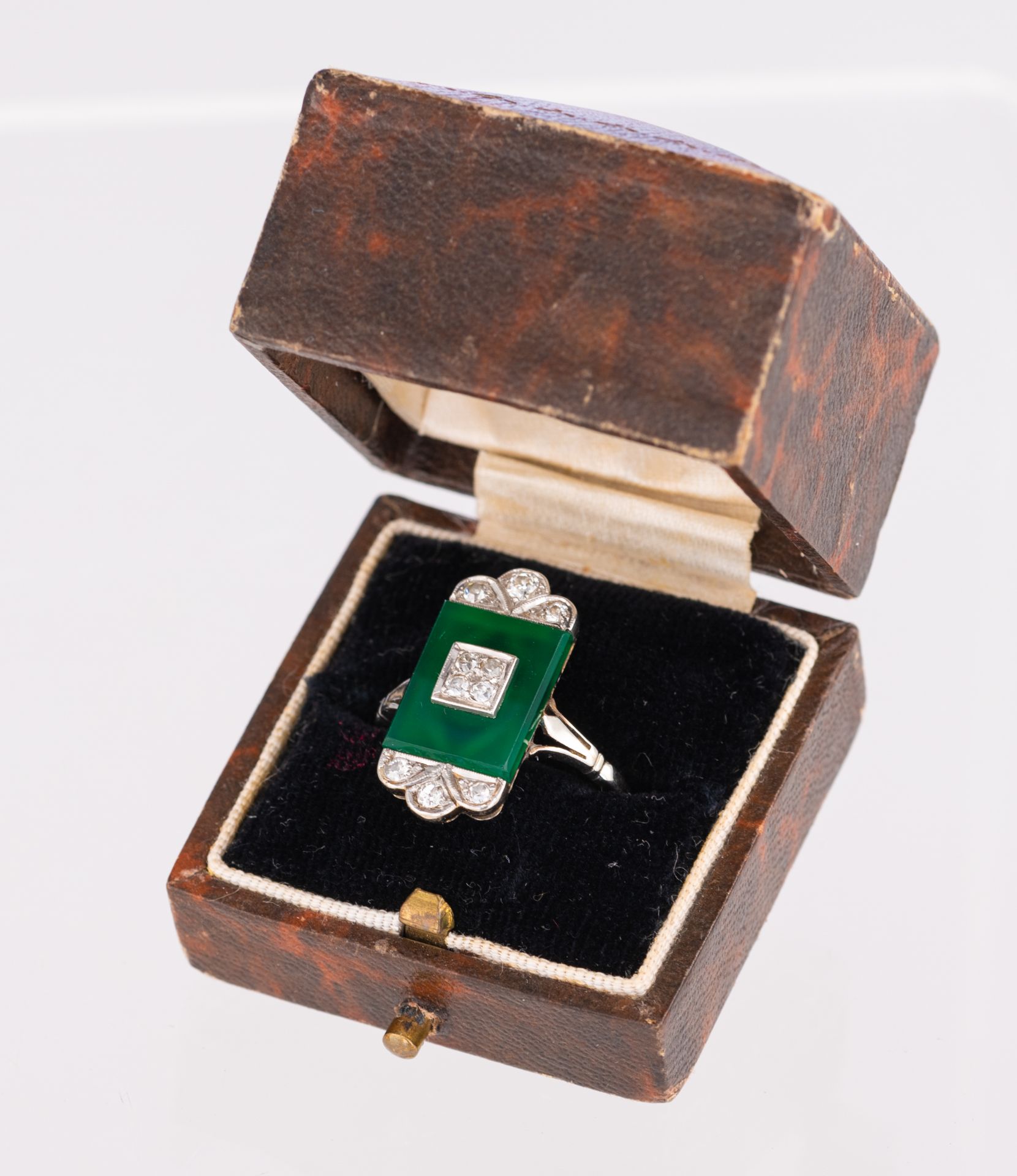 An 18ct white gold ring set with brilliant-cut diamonds and central an emerald (tourmaline?), the 19 - Image 4 of 34