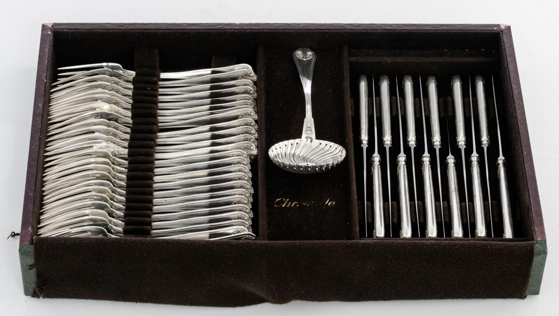 A 12 persons 835/000 silver flatware set 'au grand complet' by the Wolfers - Brussels workshop, in i - Image 3 of 8