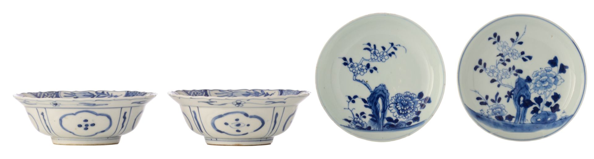 Various Chinese export porcelain items, two blue and white klapmuts bowls and an Imari teapot. Added - Bild 3 aus 42