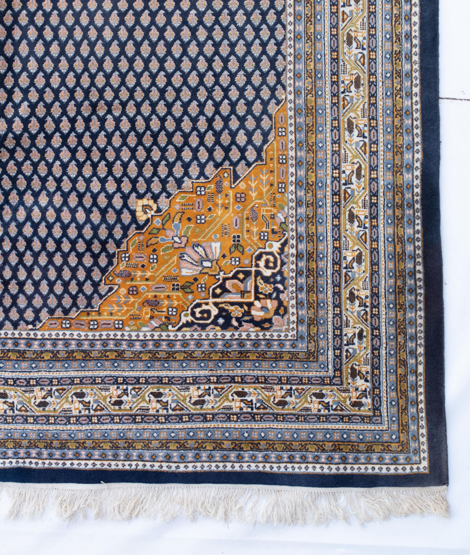 An Oriental rug, decorated with geometric motifs, woollen, 269 x 340 cm - Bild 5 aus 6