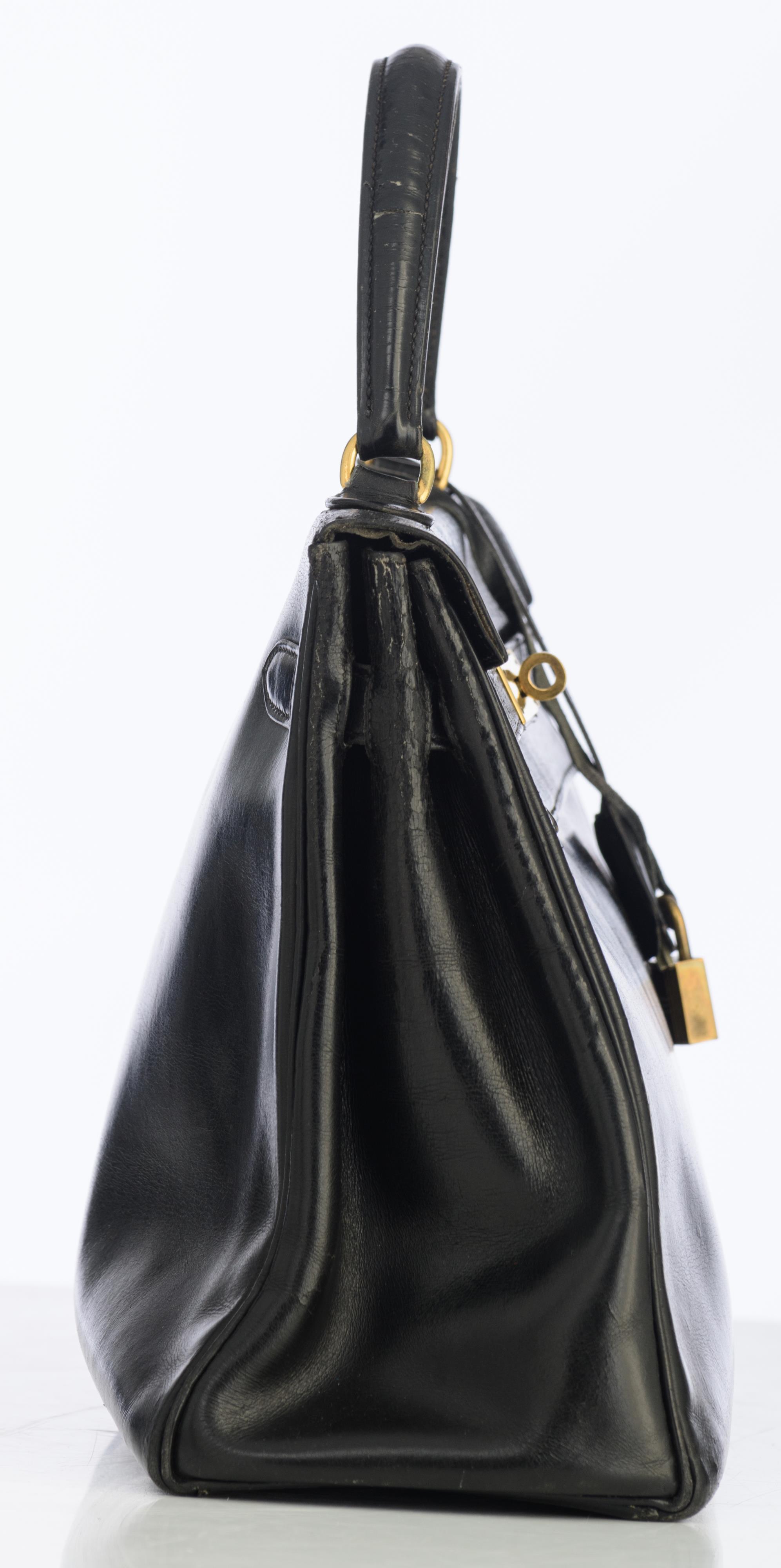 HERMÈS, Kelly Sellier 32 bag, Black box calf leather, with gilt metal hardware - Image 4 of 19