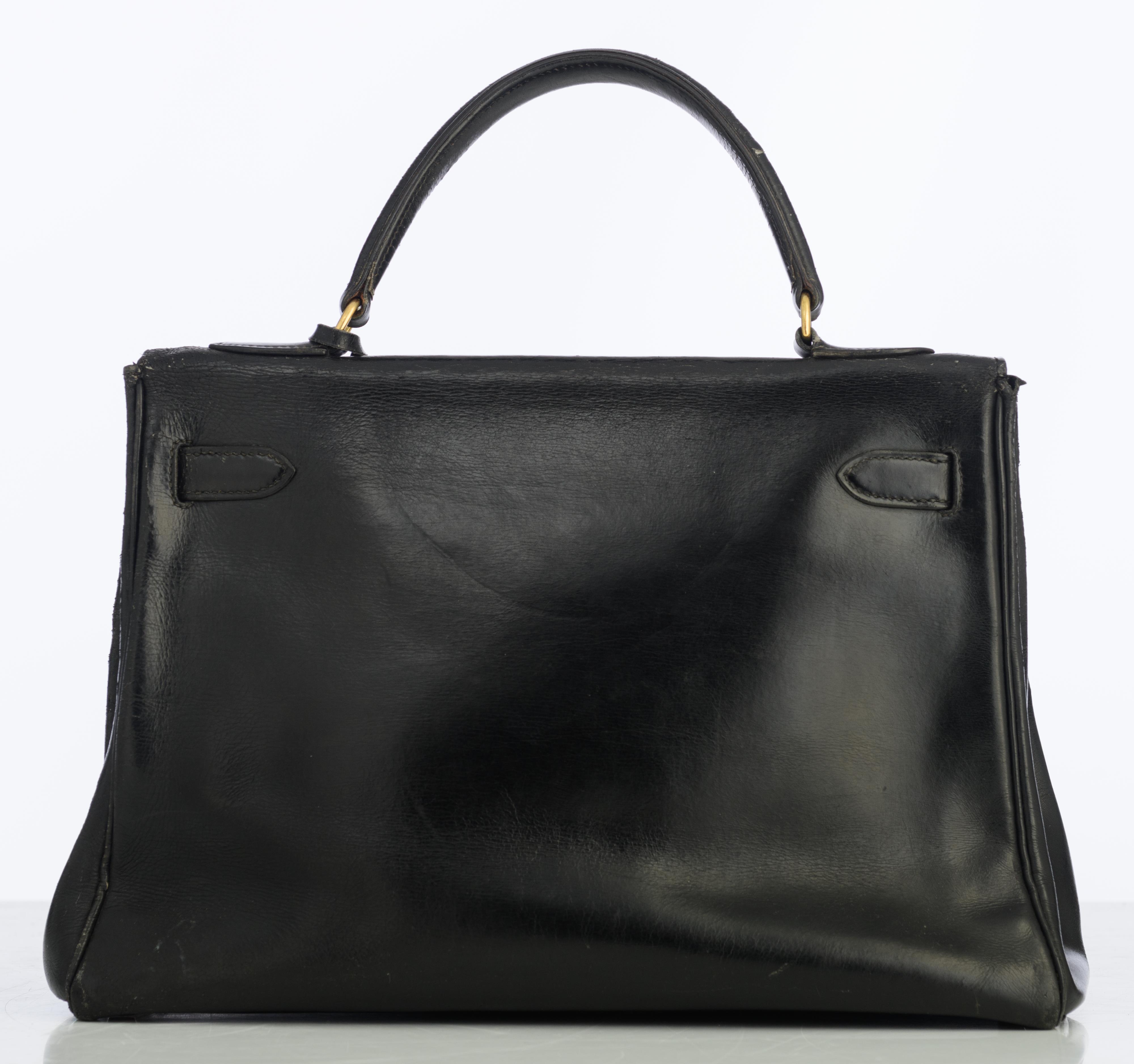 HERMÈS, Kelly Sellier 32 bag, Black box calf leather, with gilt metal hardware - Image 3 of 19