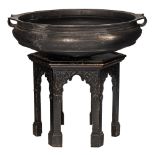 An Indian bronze temple bowl, 18th/19thC, H 26,5 - ø 92 cm