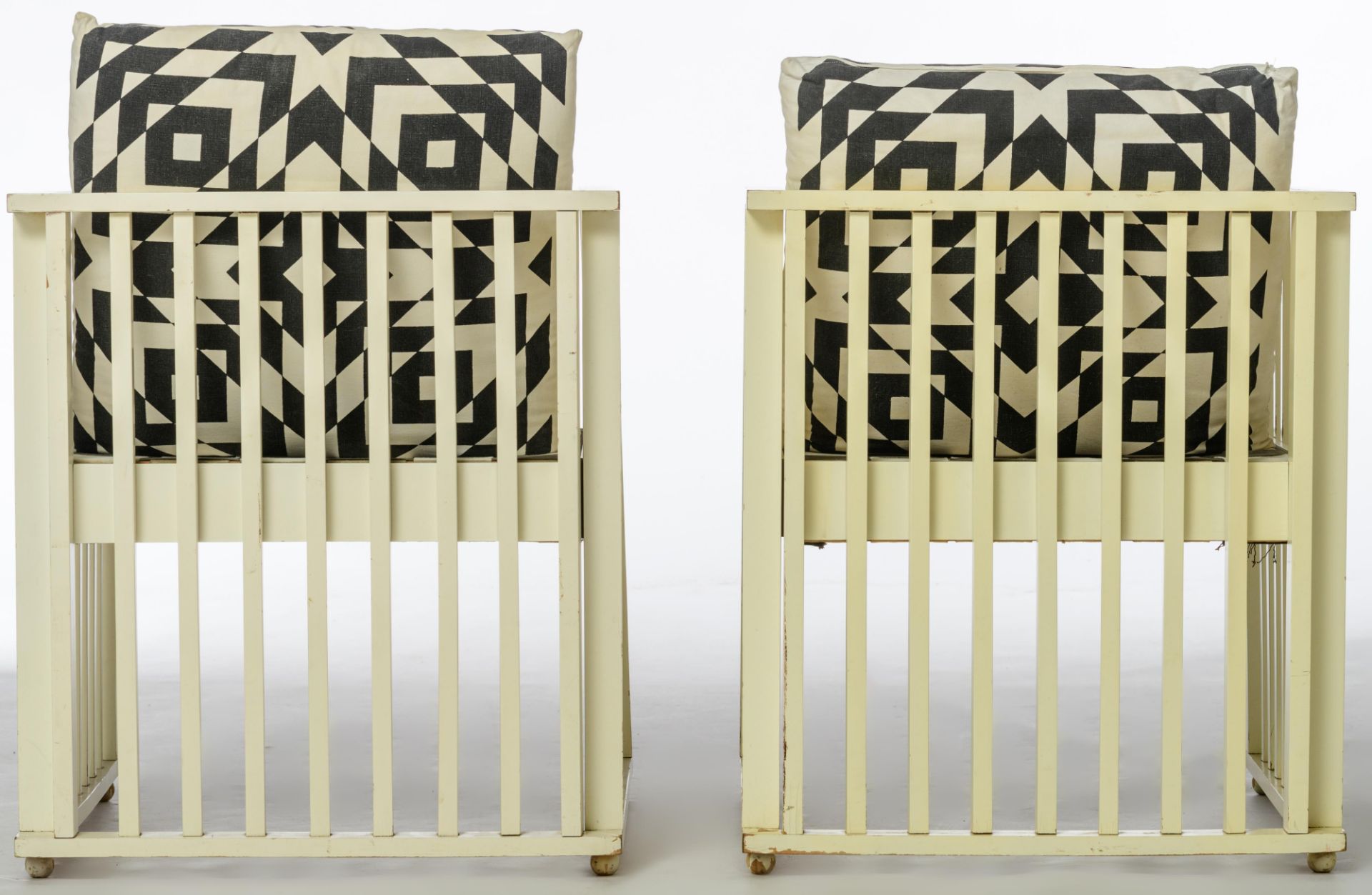 A pair of Wiener Werkstatte 'Purkersdorf' armchairs by Jozef Hoffmann and Koloman Moser, H 70 - W 62 - Image 4 of 13
