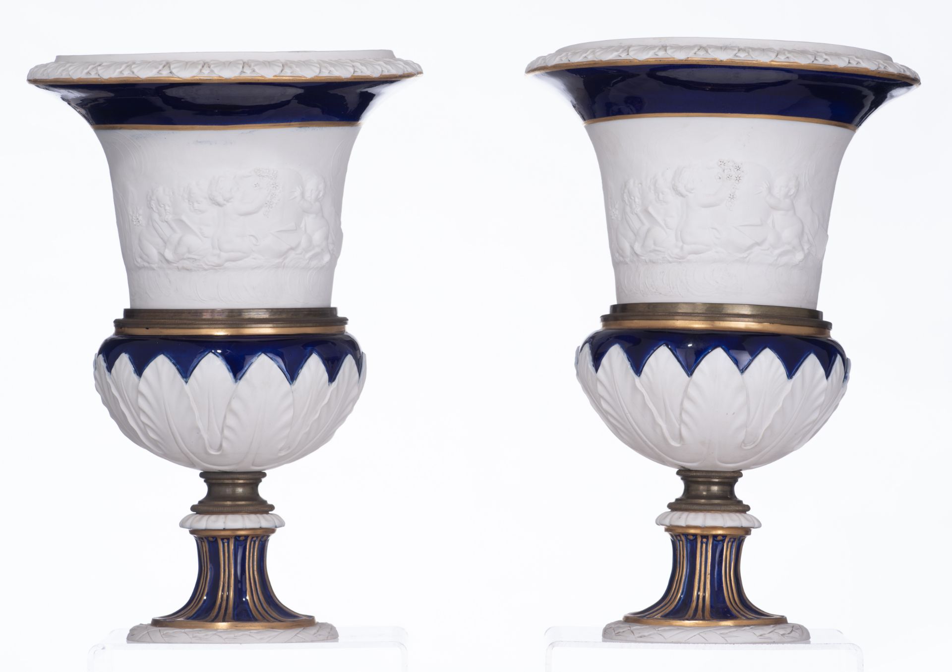 A fine pair of biscuit Medici vases, decorated with an allegory of painting, H 39 cm - Image 3 of 6