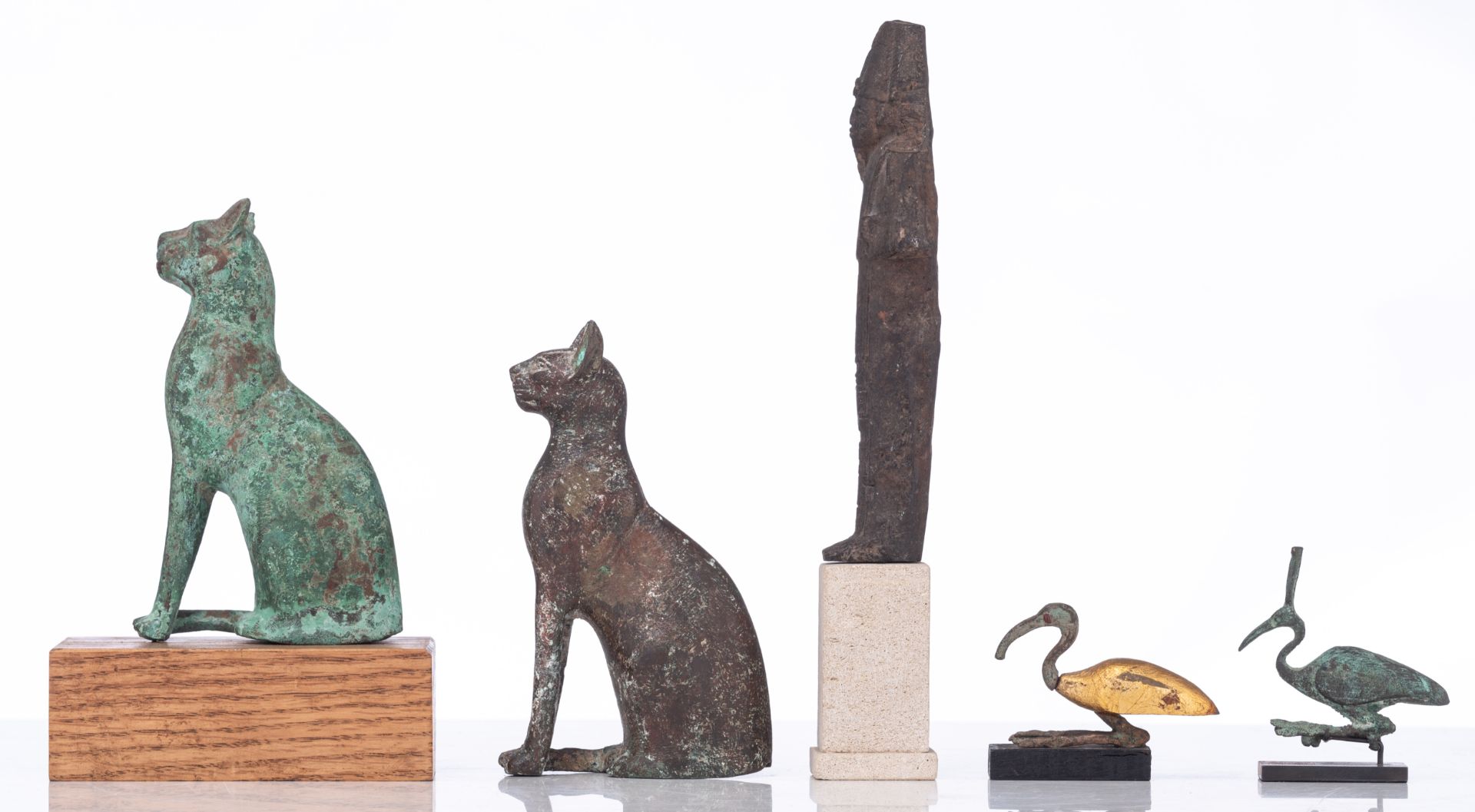 A collection of Egyptian souvenirs, H 6 - 28 cm - Image 3 of 12