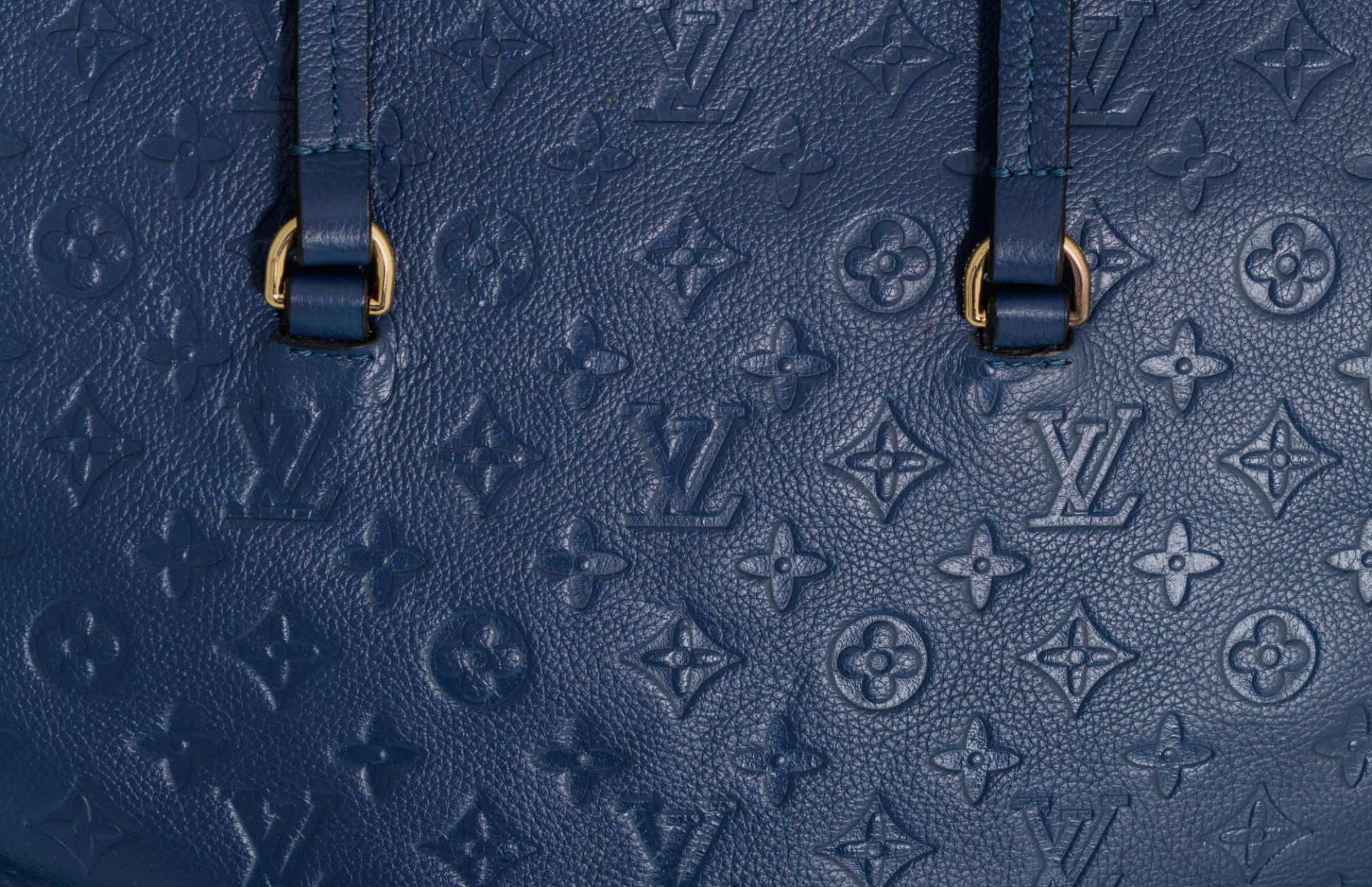 Louis Vuitton, Lumineuse shoulder bag, Blue Monogram Empreinte leather - Image 10 of 11