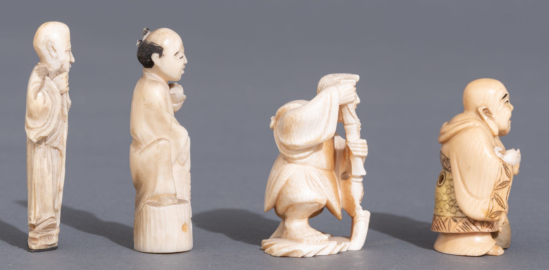 Nine various Japanese and Chinese 19th and early 20thC ivory netsuke and okimono, H 3 - 4 (x2) - 4,2 - Image 5 of 23