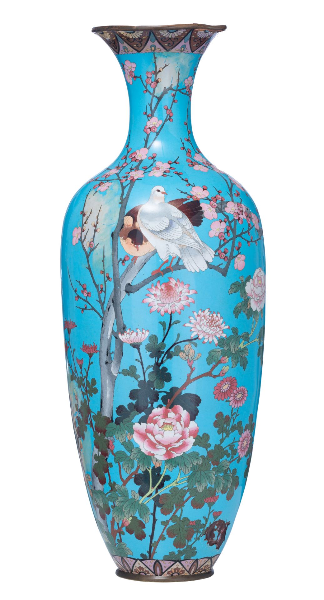 A Japanese cloisonné enamelled bronze vase, late 19thC/early 20thC, H 92,5 cm