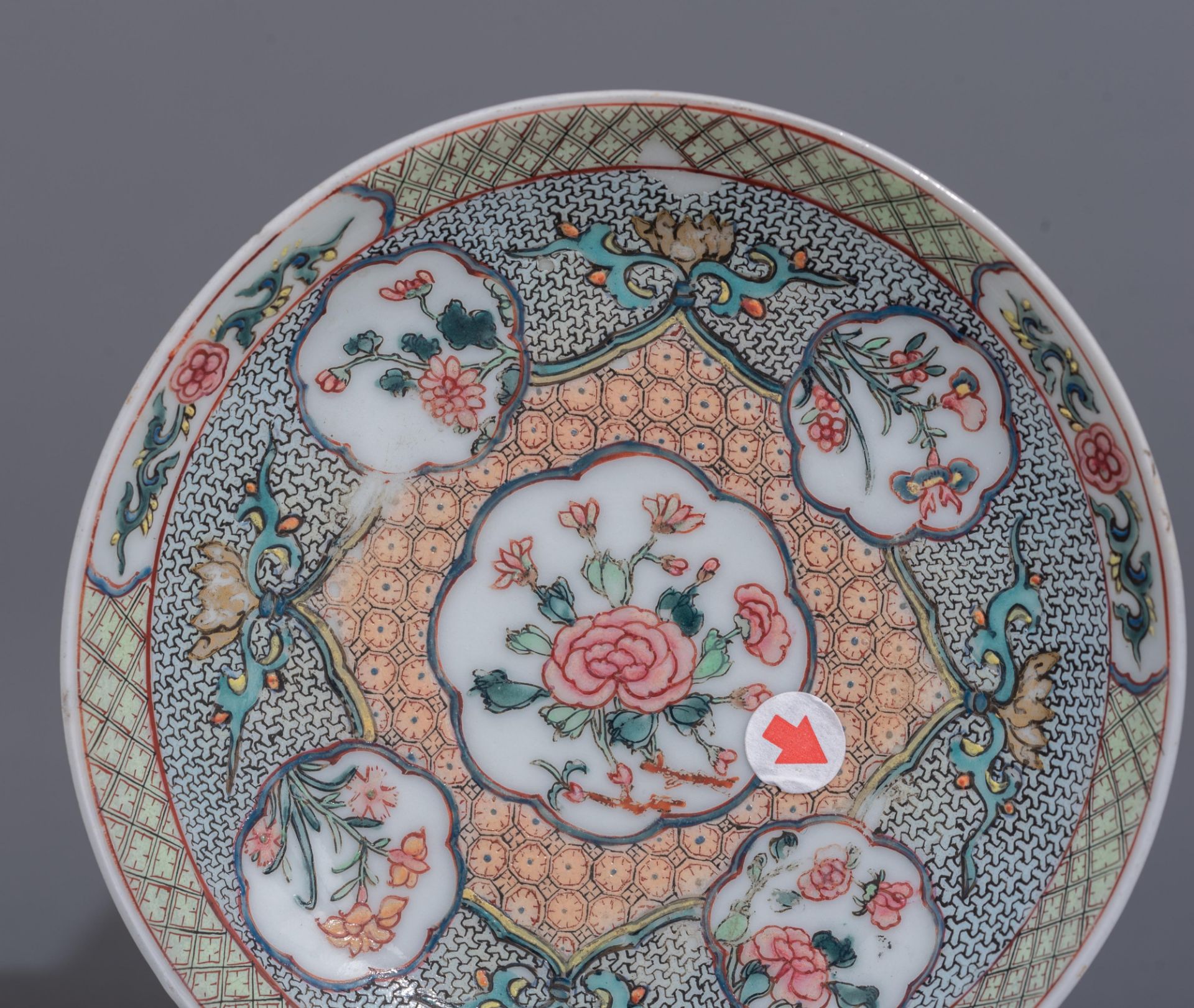 A set of Chinese famille rose 'peony' cup and saucer, Yongzheng period, ø 10,8 cm - Image 10 of 14