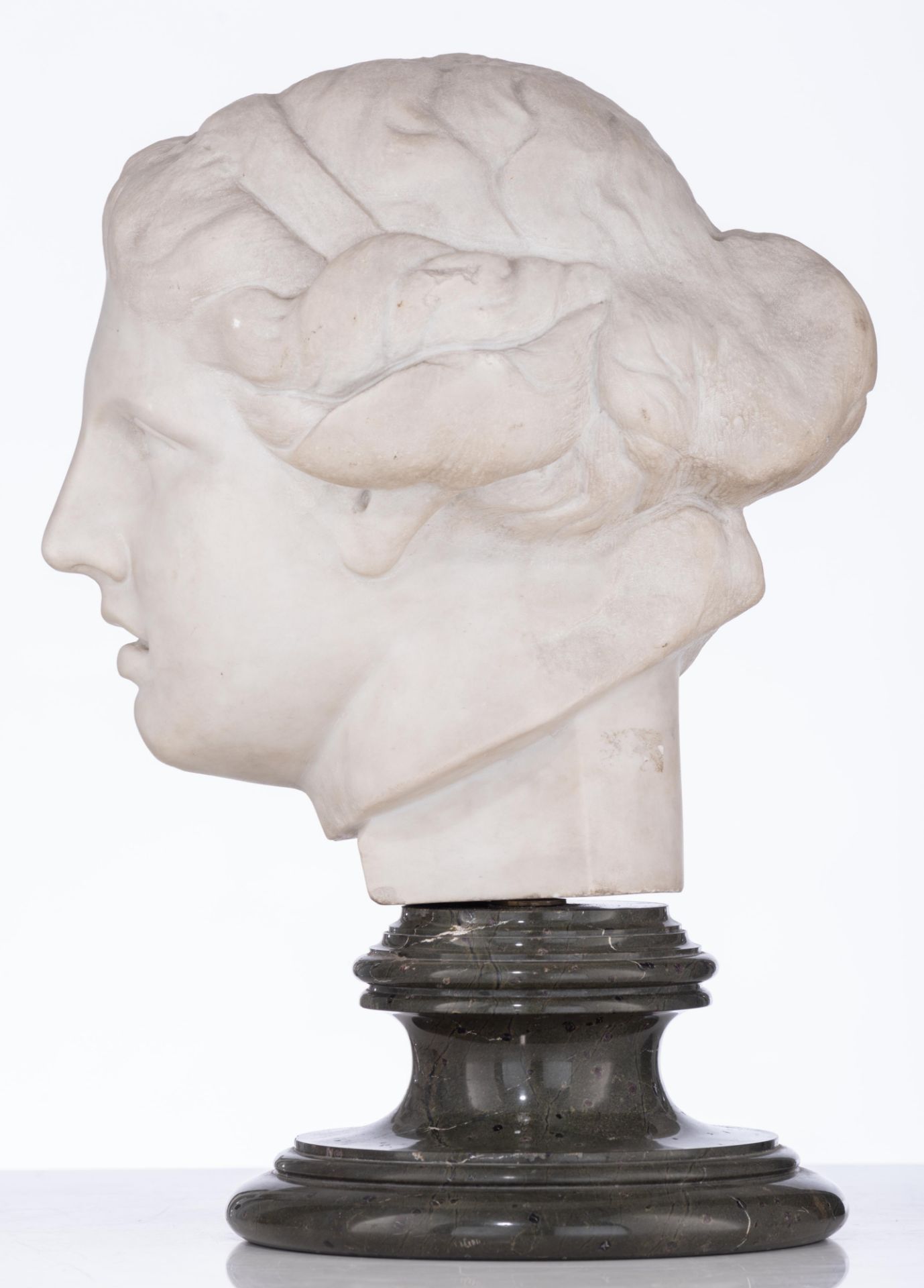 Bust of Venus, Carrara marble, H 45,5 cm - Image 3 of 6