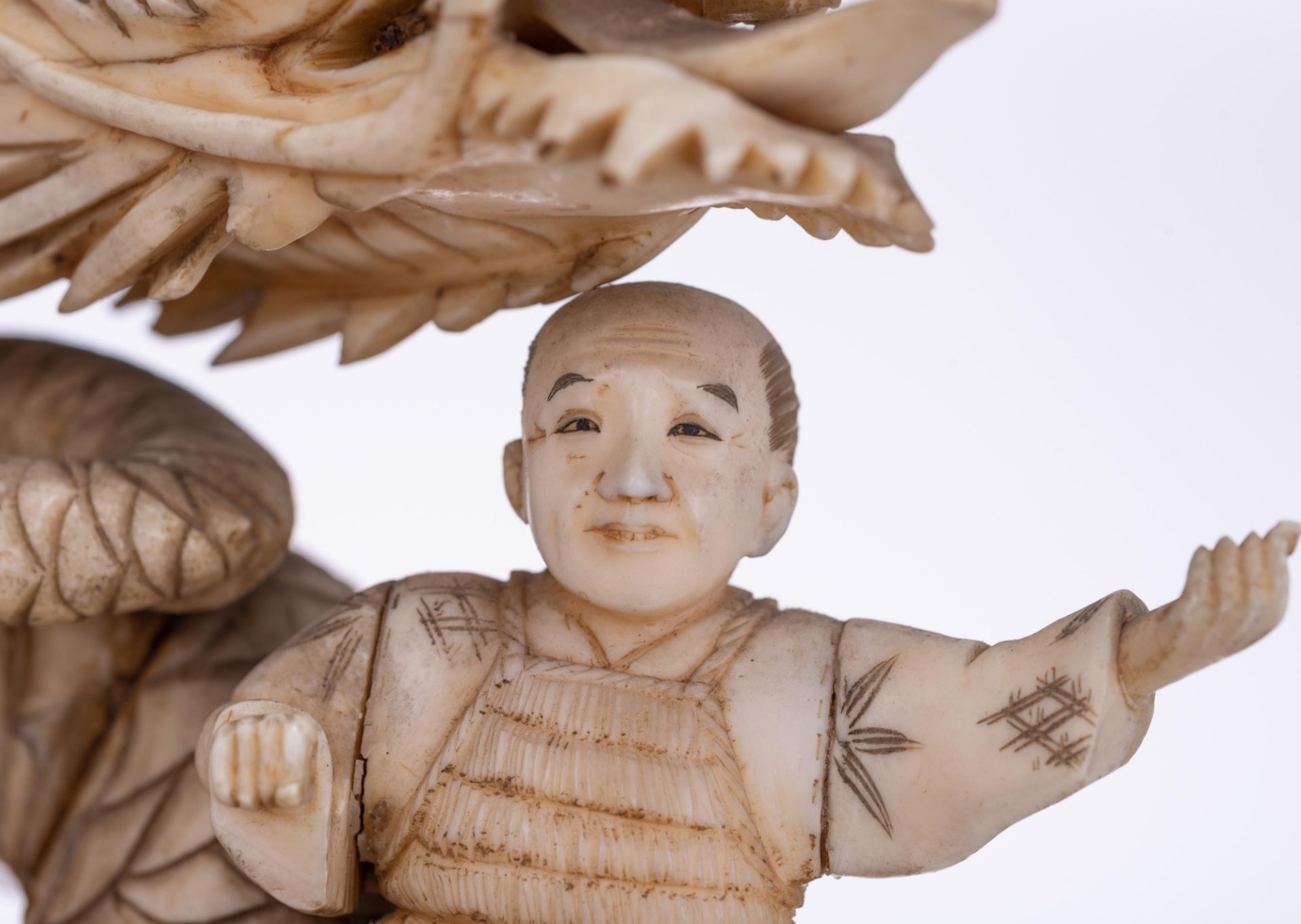 A Japanese Meiji-period ivory okimono, H 31 cm - weight c. 1.940 g. - Image 20 of 21