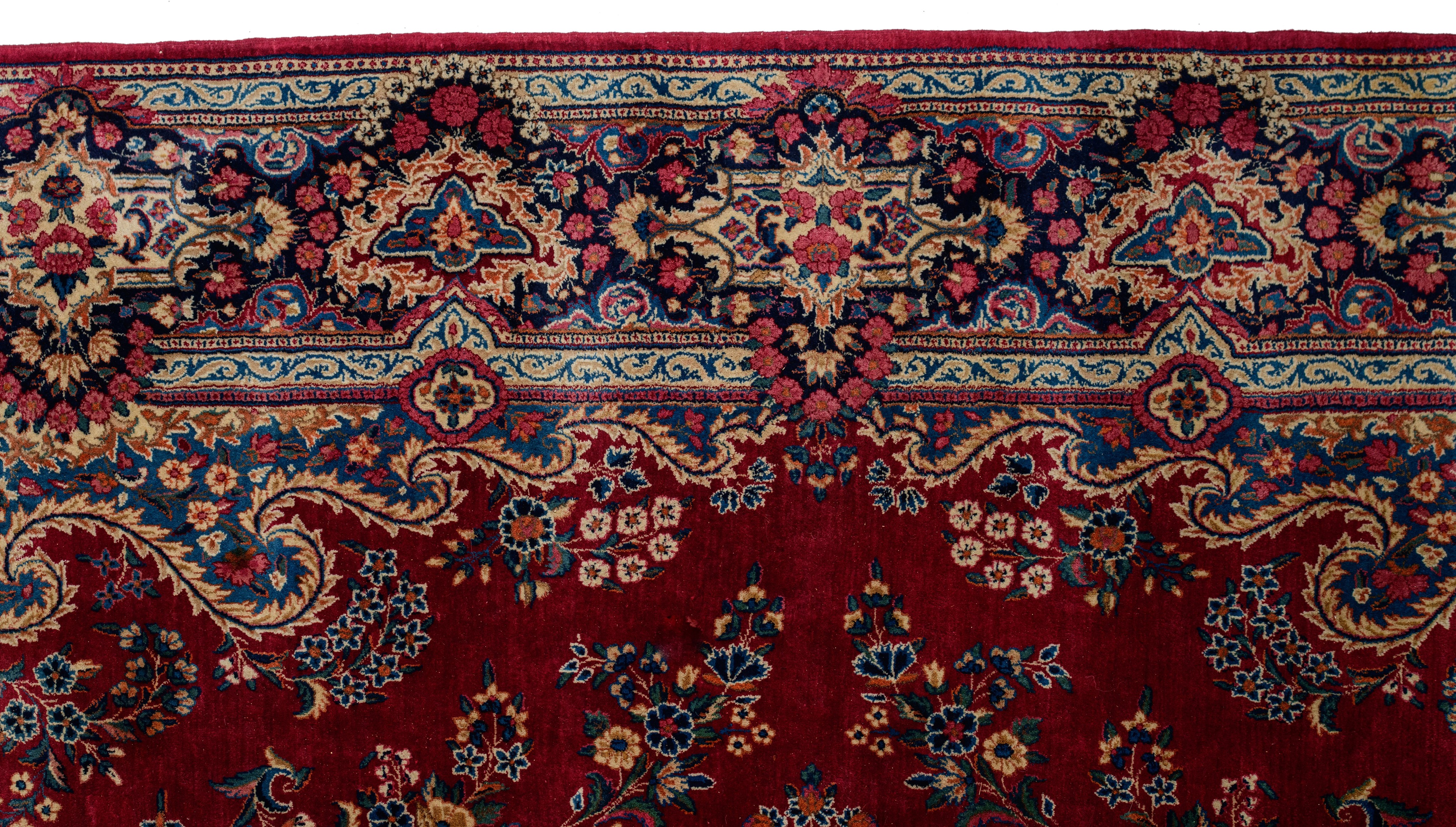 A large Oriental woollen rug, floral decorated, signed, 360 x 260 cm - Image 8 of 9