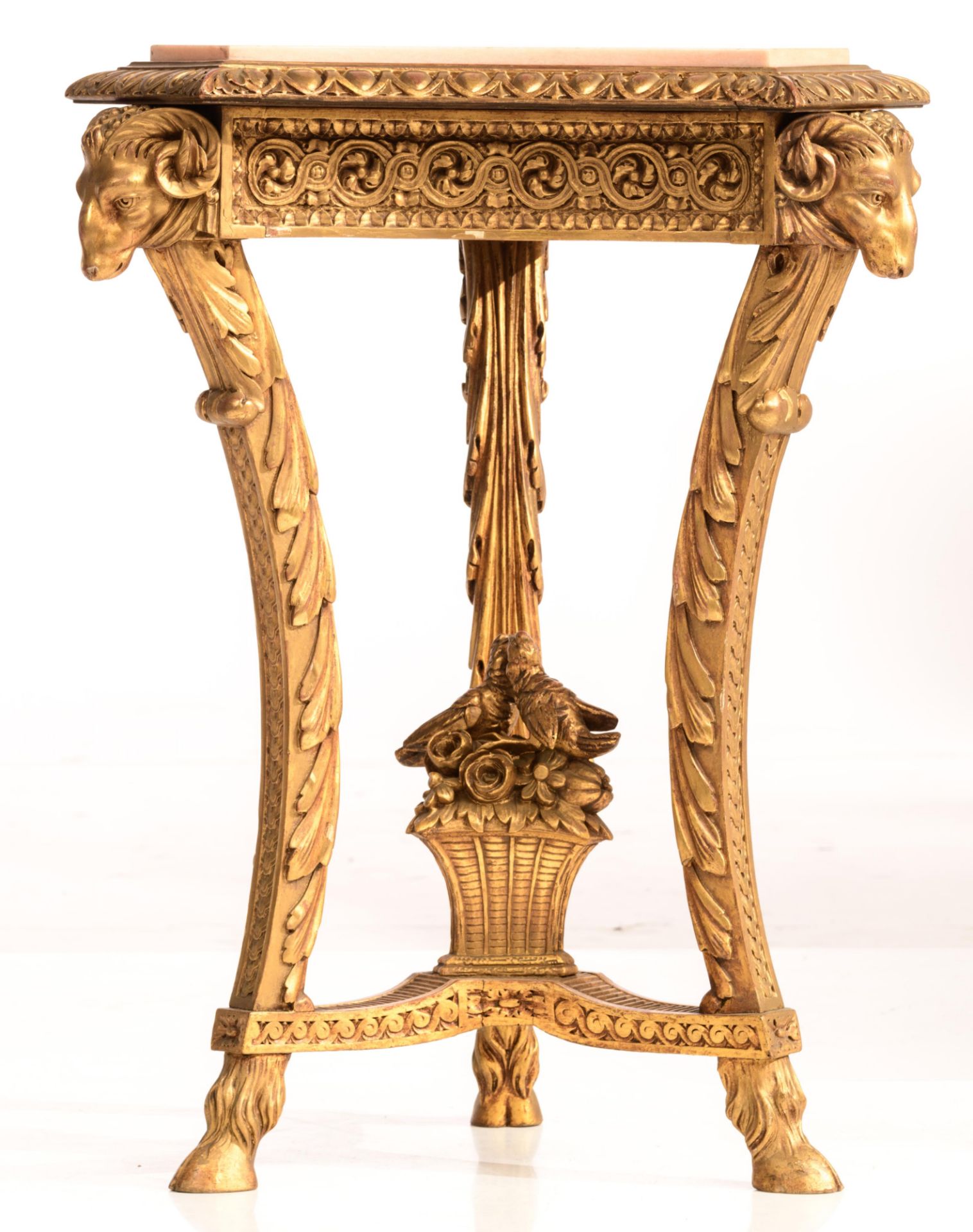 A Louis XVI style carved and giltwood gueridon, H 75 - W 57 - D 53 cm - Image 4 of 9