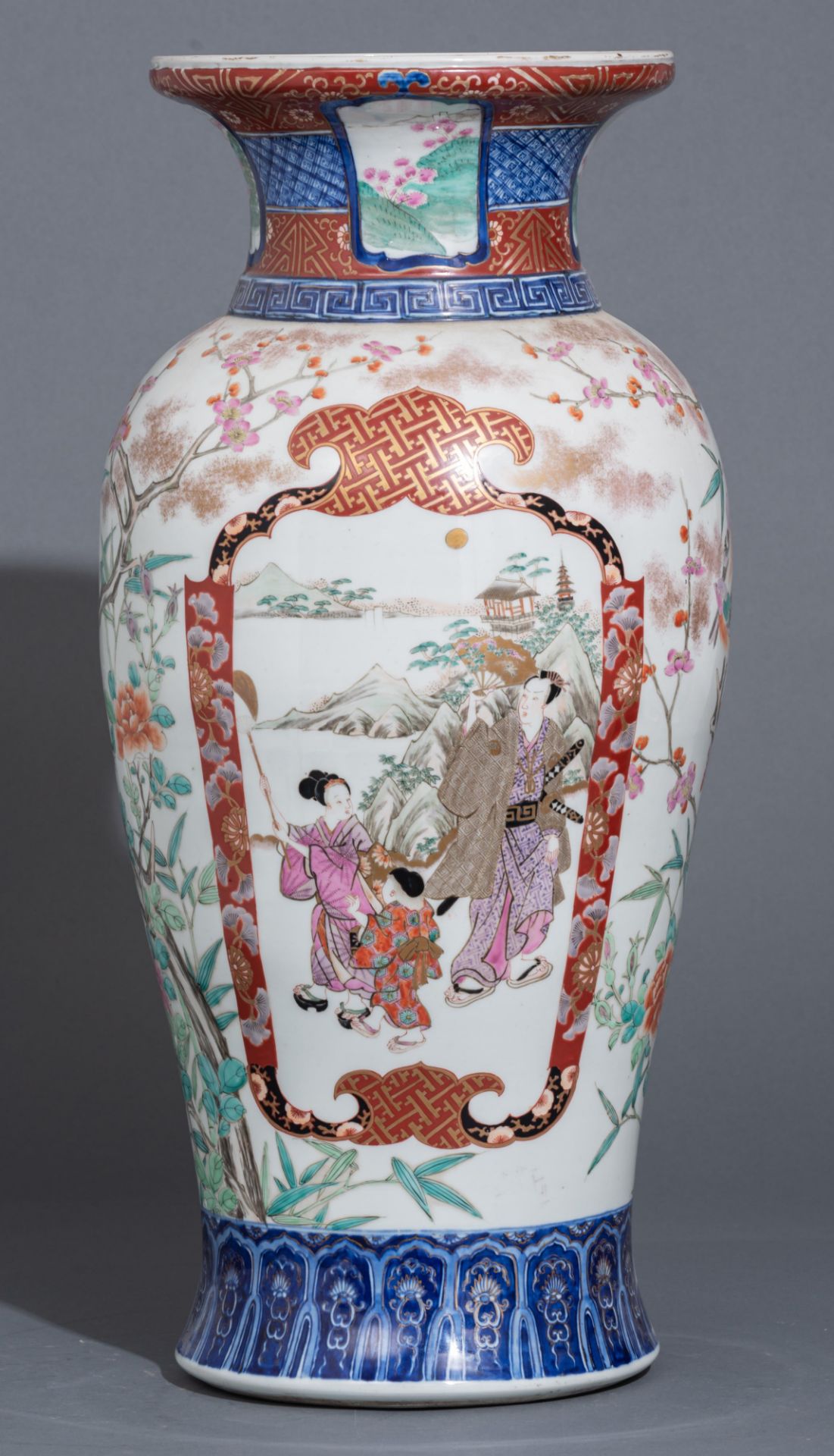 A Japanese Arita Imari vase, with a studio mark, 19thC, H 66 cm - Image 2 of 7