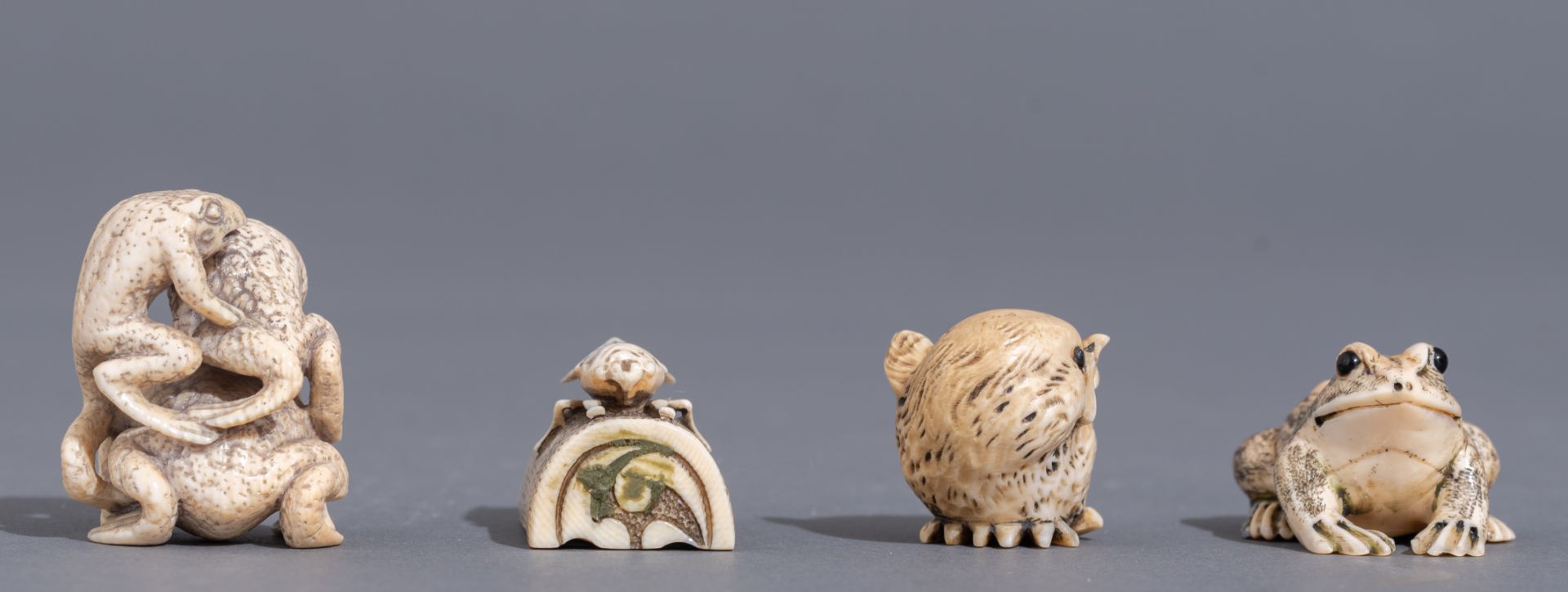 Four Japanese late Edo - early Meiji ivory netsuke depicting various animals - Image 13 of 18