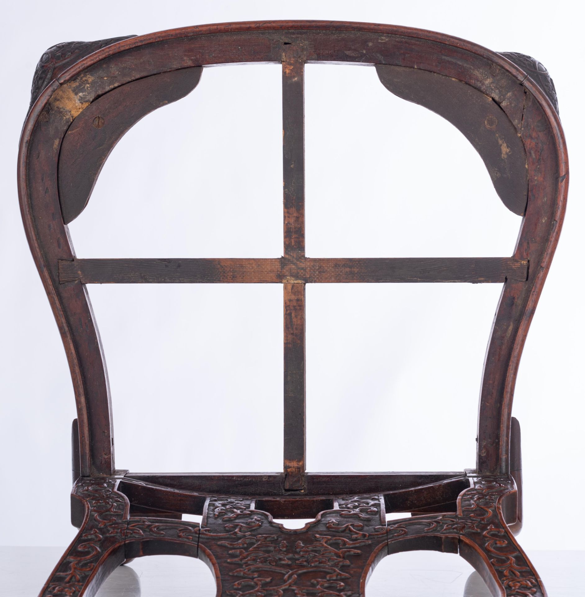 A very rare Chinese export Padouk chair, second half of the 18thC, H 100 - W 55 - D 58 cm - Image 20 of 24