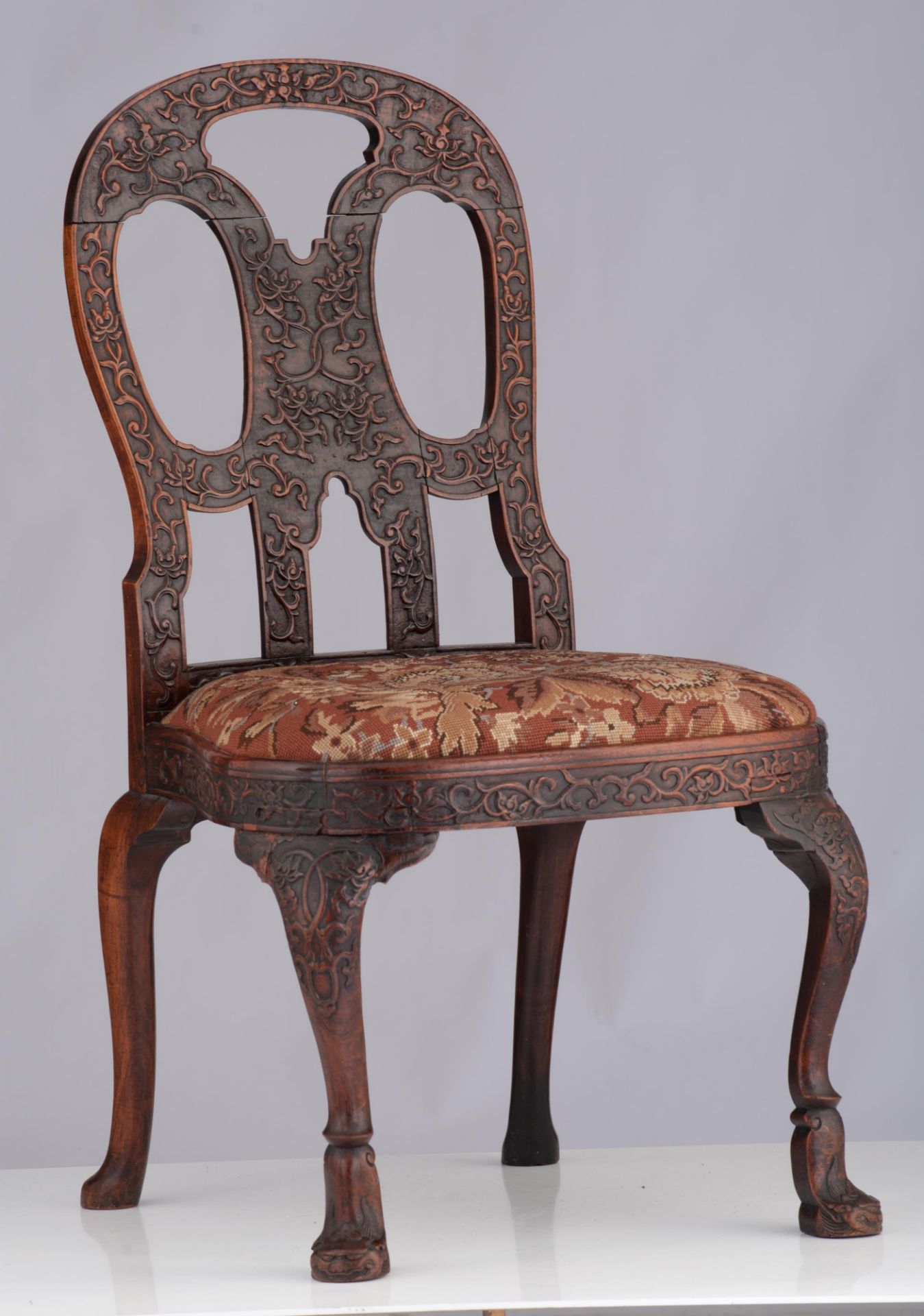 A very rare Chinese export Padouk chair, second half of the 18thC, H 100 - W 55 - D 58 cm - Image 19 of 24