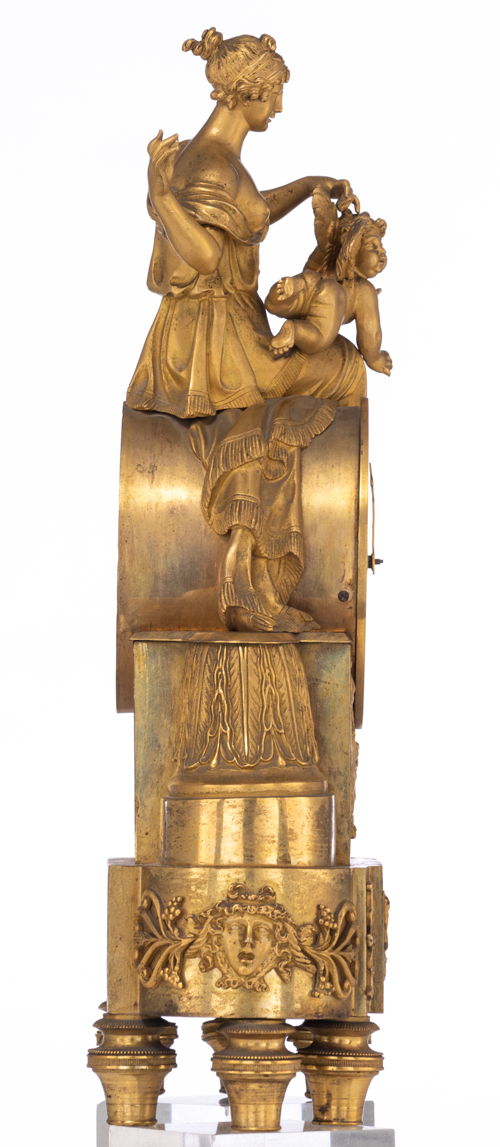 A French Restauration gilt bronze mantle clock, marked 'Bekerr à Paris', H 33 - W 43,5 cm - Image 4 of 9