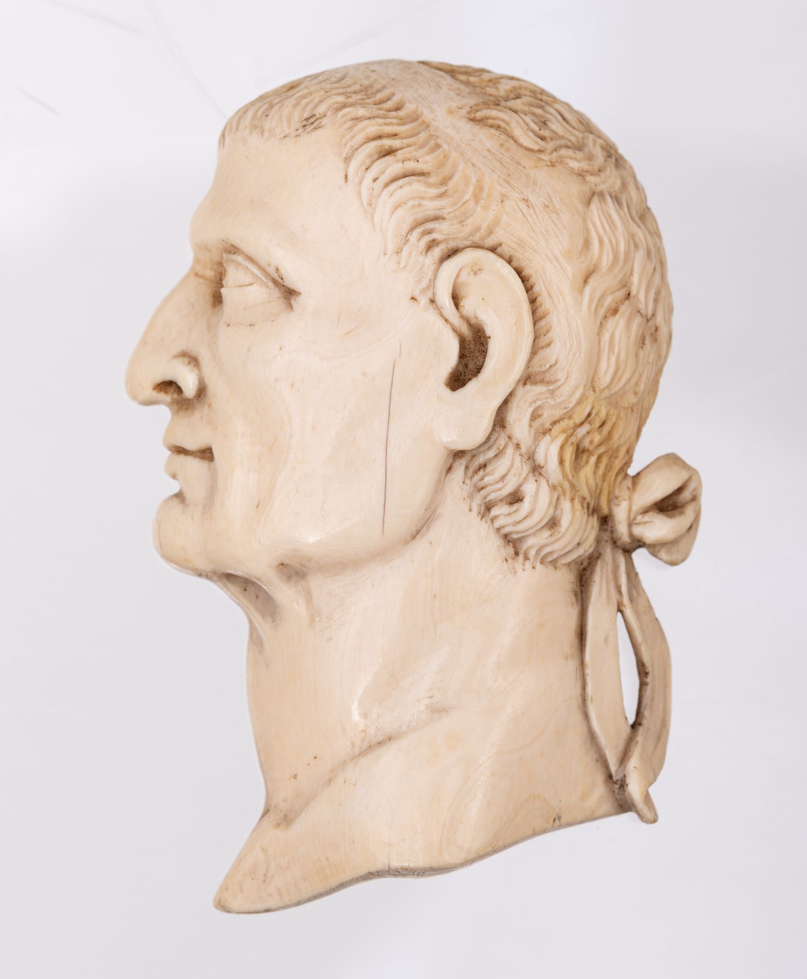 A rare series of twelve ivory profile portraits of Roman emperors, late 18thC / early 19thC, H 7,2 - - Image 20 of 36