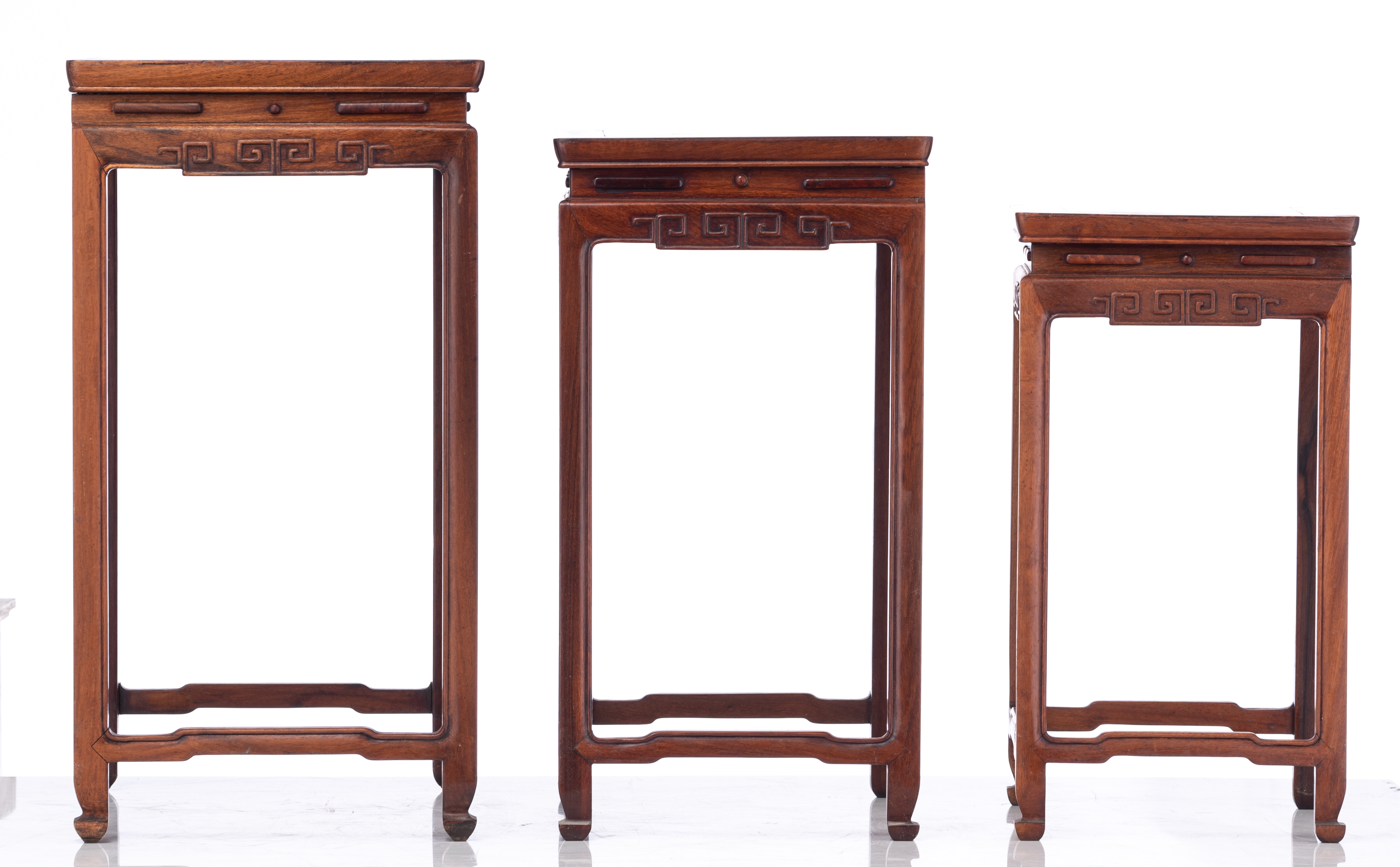 A set of three Chinese nesting tables, H 53,5 - 66,5 cm - Image 5 of 7