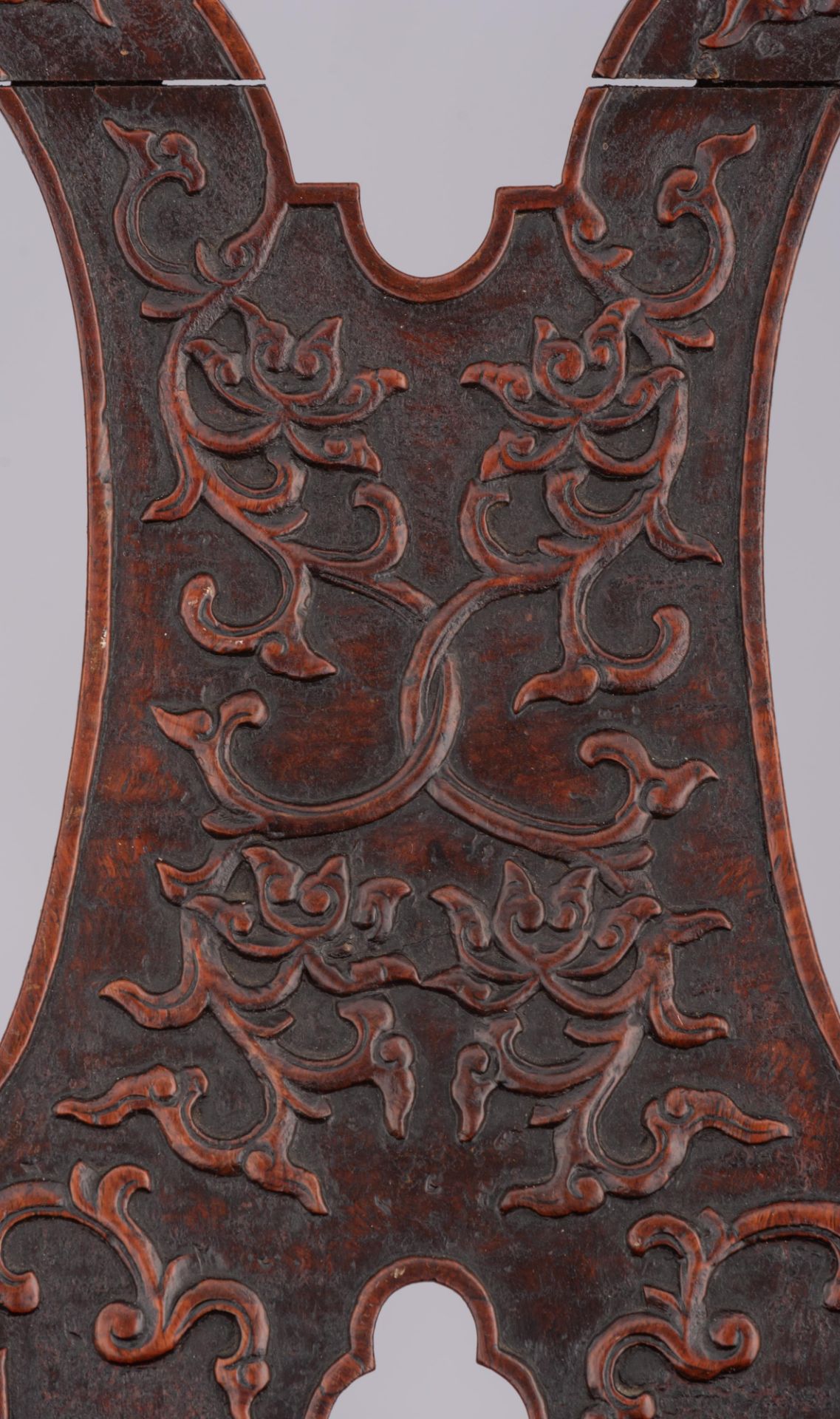 A very rare Chinese export Padouk chair, second half of the 18thC, H 100 - W 55 - D 58 cm - Image 16 of 24