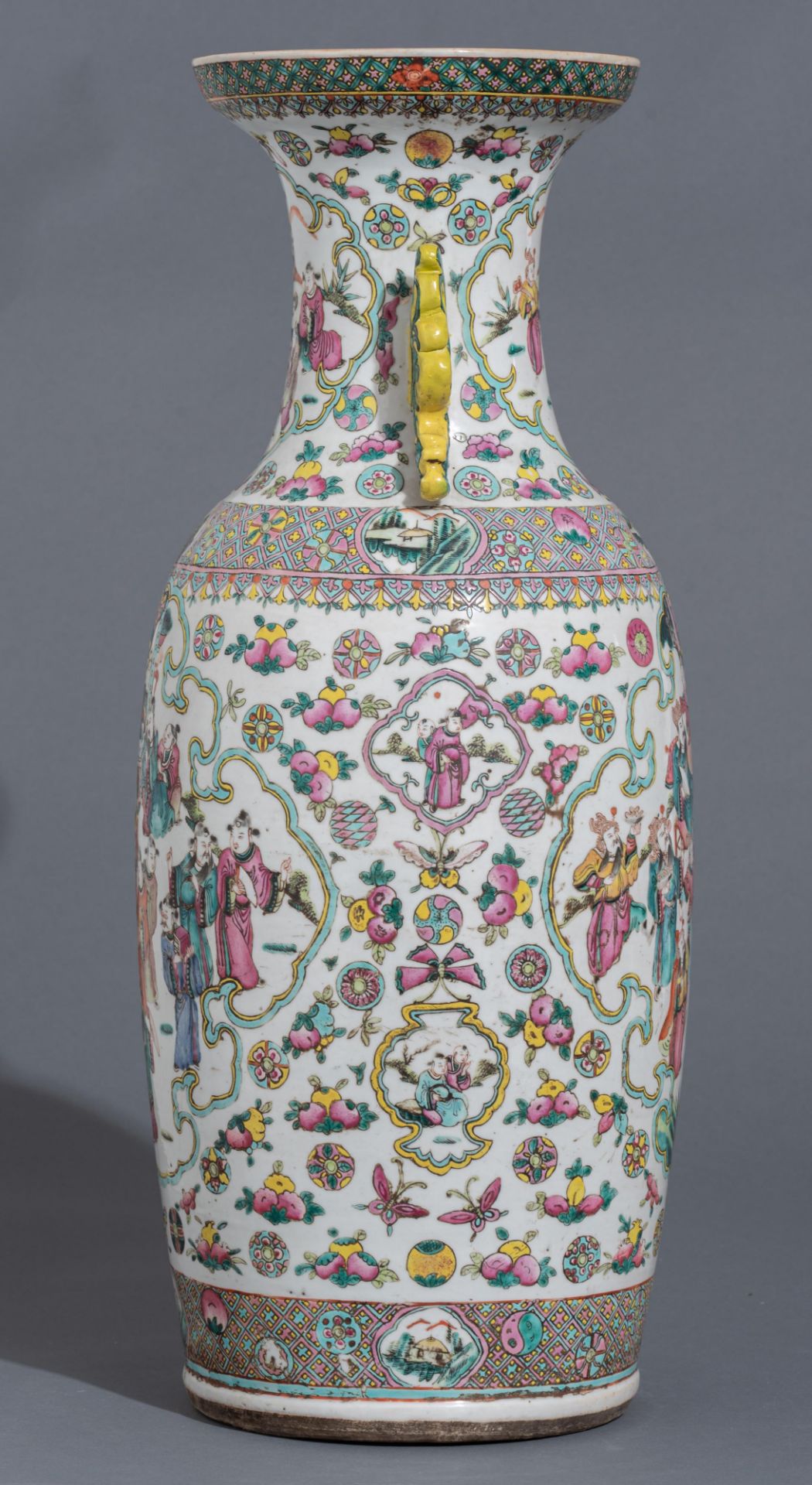 A Chinese famille rose vase, paired with Lingzhi handles, 19thC, H 58 cm - Image 6 of 10
