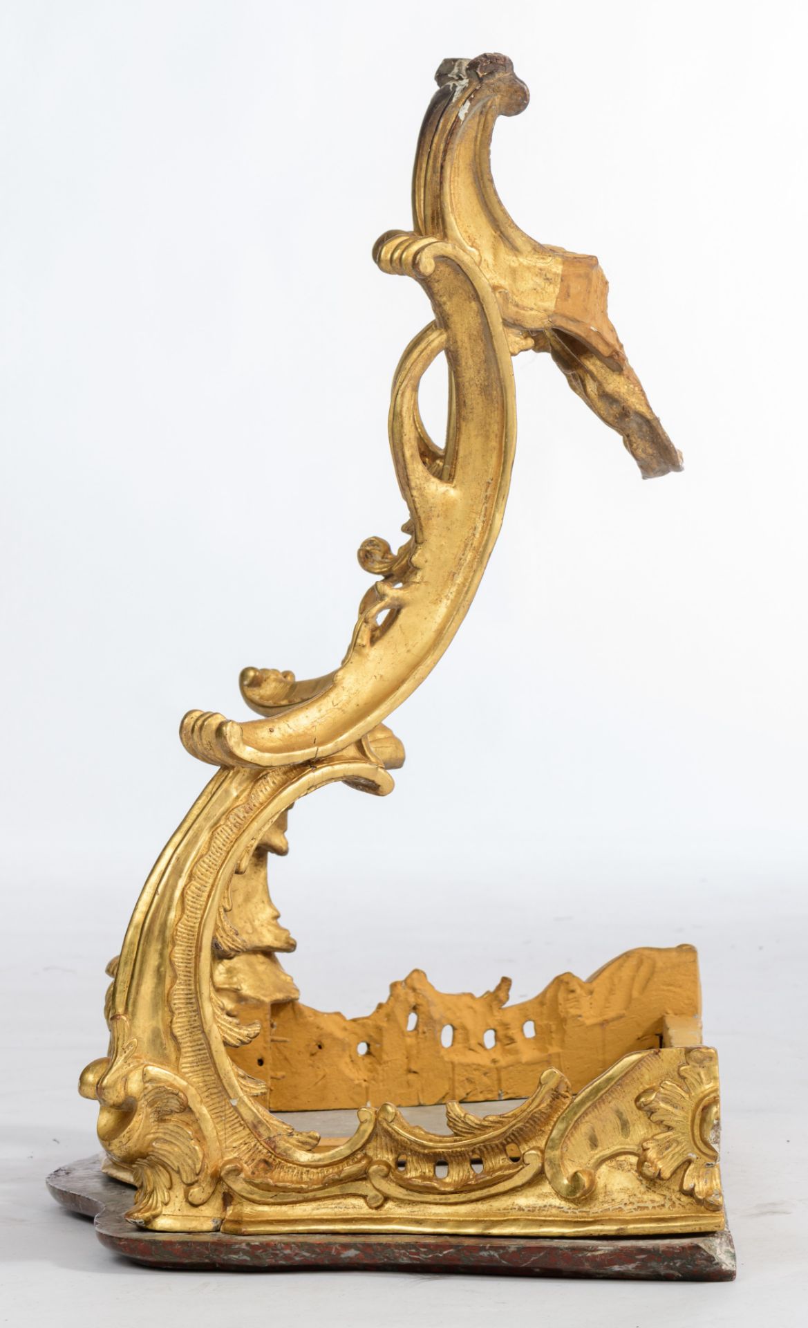 A richly carved giltwood Rococo console table, mid 18thC, H 83 - W 81,5 - D 48,5 cm - Image 3 of 11
