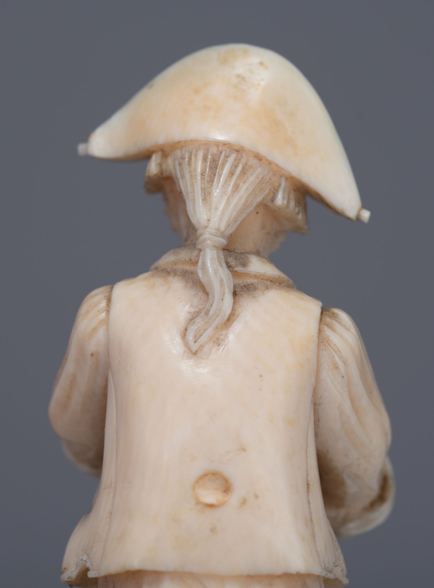 Four 19thC small Dieppe or Paris ivory figures, three on a wooden base, H 7,7 - 16,5 cm - Image 15 of 51