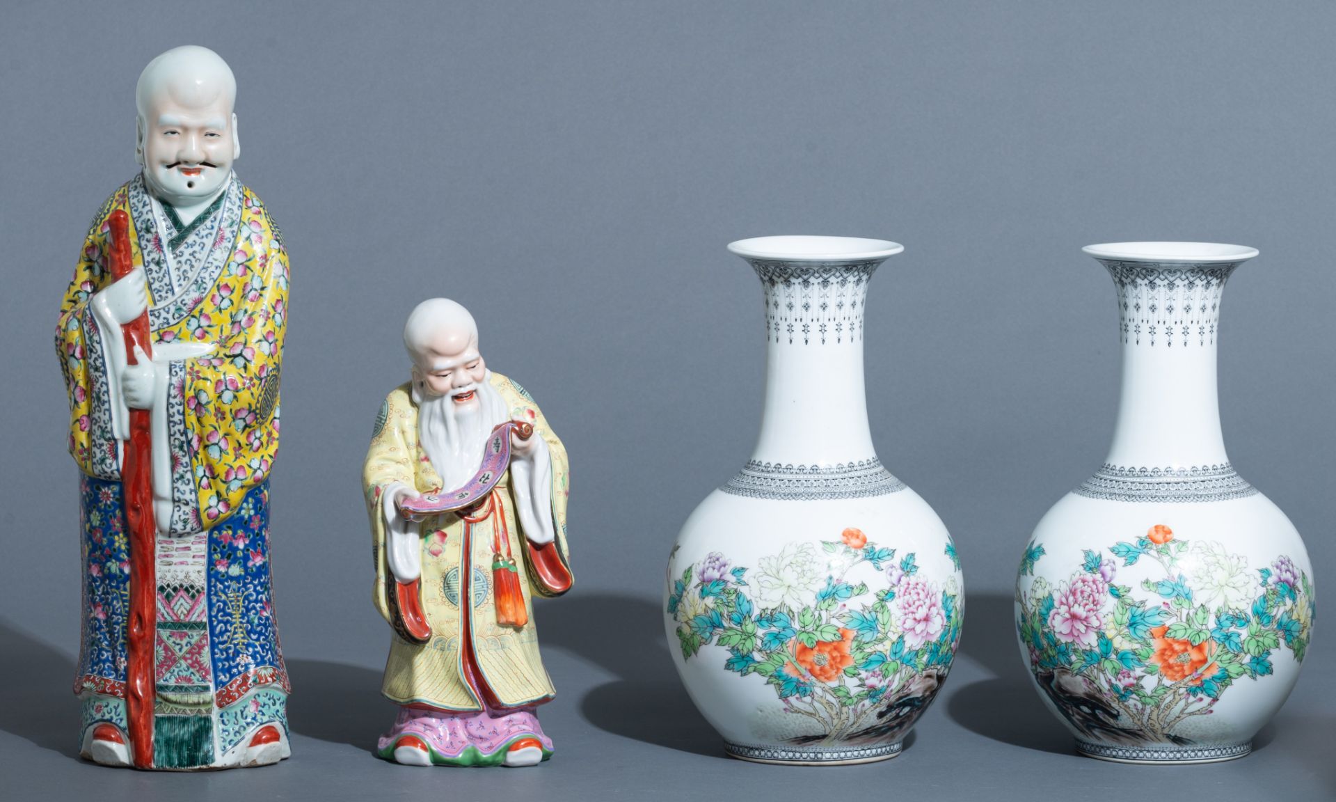 A collection of Chinese vases and figures, 20thC, Tallest H 47 cm - Image 2 of 17