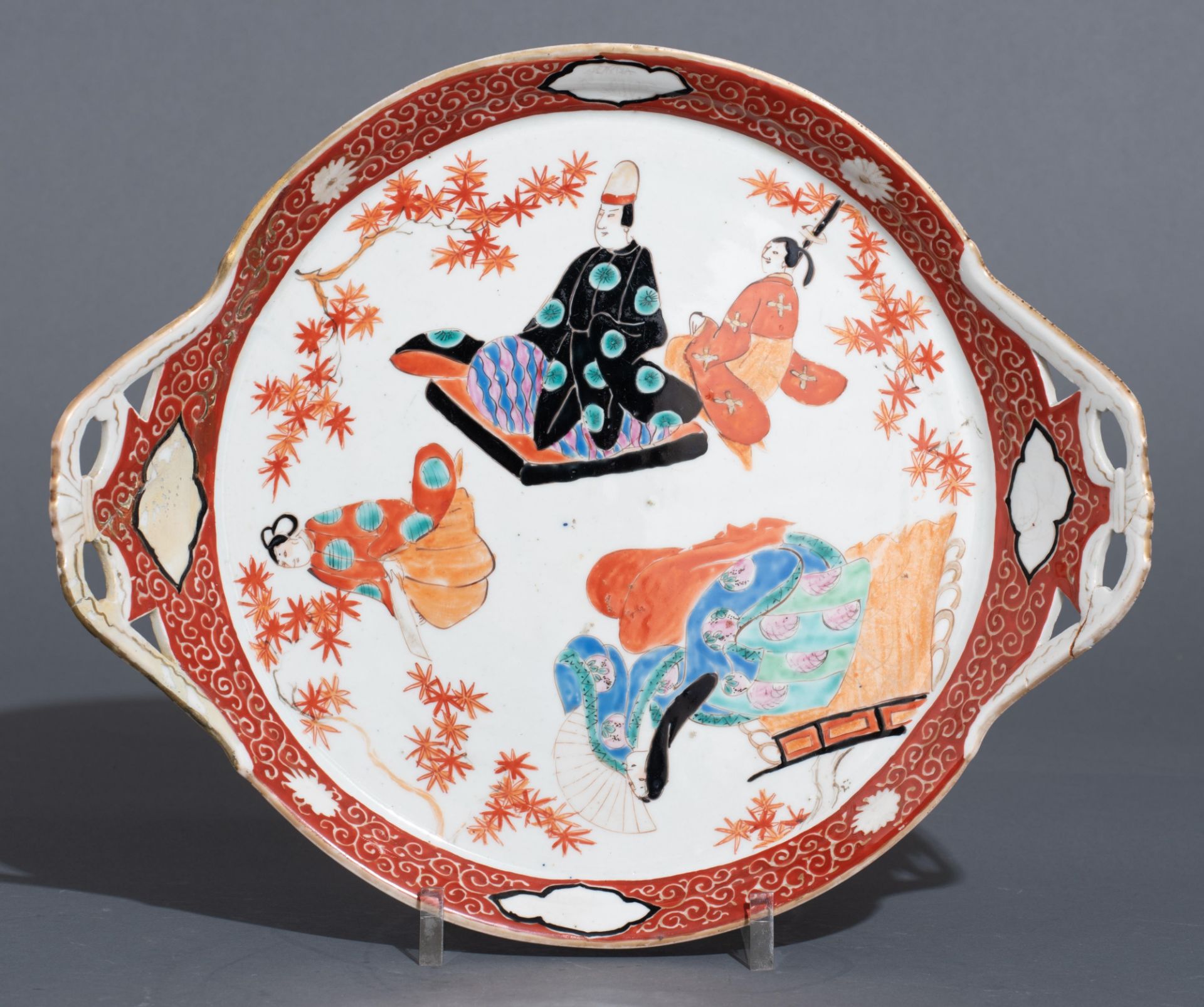 Two pairs of Japanese Imari covered jars and a Japanese Arita Imari serving plate, 19thC, H tallest - Image 12 of 16