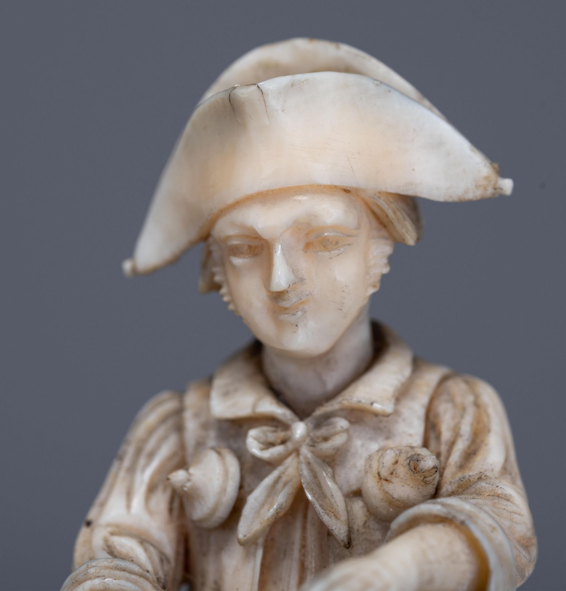 Four 19thC small Dieppe or Paris ivory figures, three on a wooden base, H 7,7 - 16,5 cm - Image 12 of 51