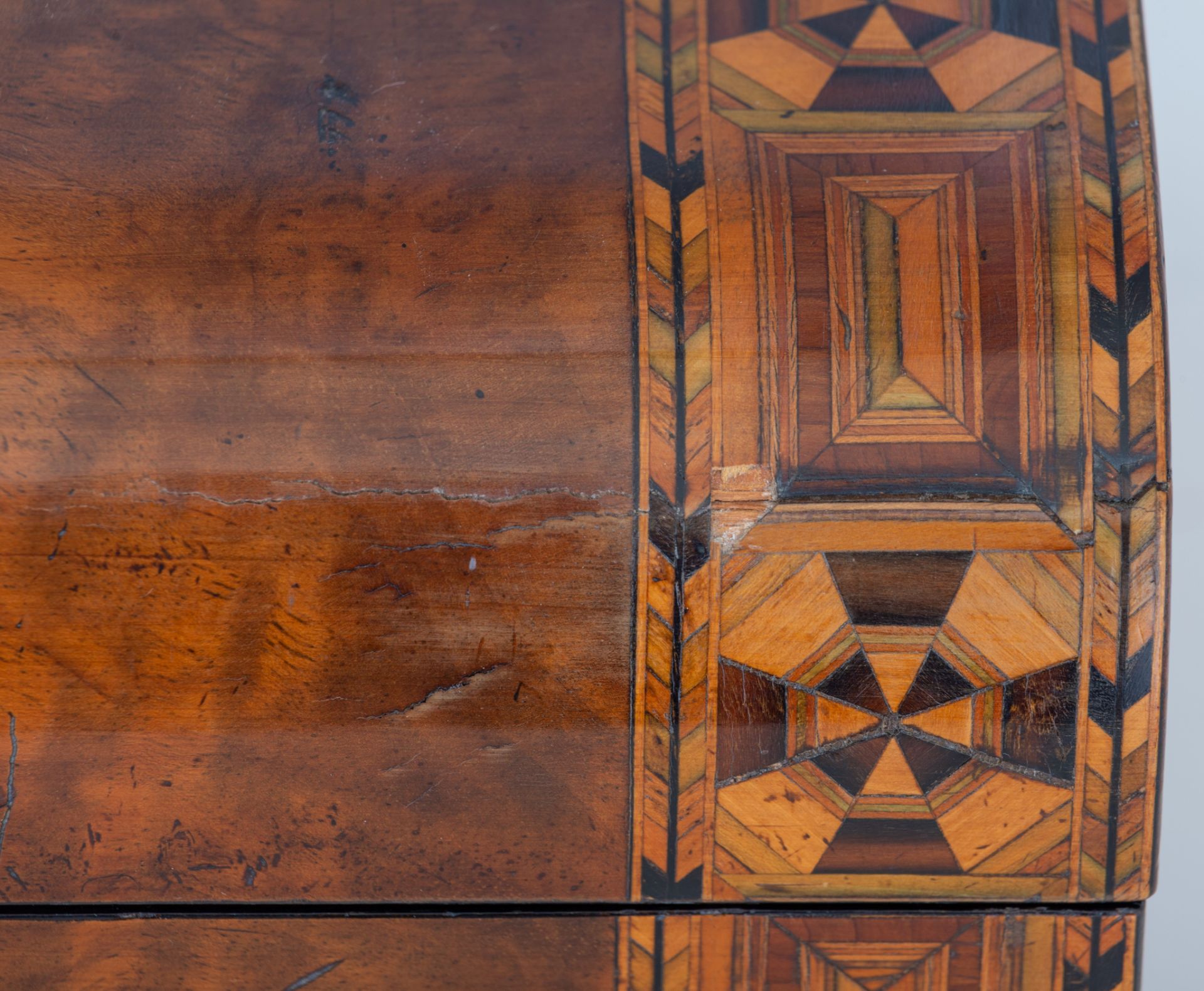 A fine marquetry decorated writing box 'Ecritoire', H 15,5 - W 30 - D 23,5 cm - Image 14 of 17