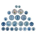 A large collection of Dutch Delftware, 18th - 20thC, ø 23,5 - 35 cm