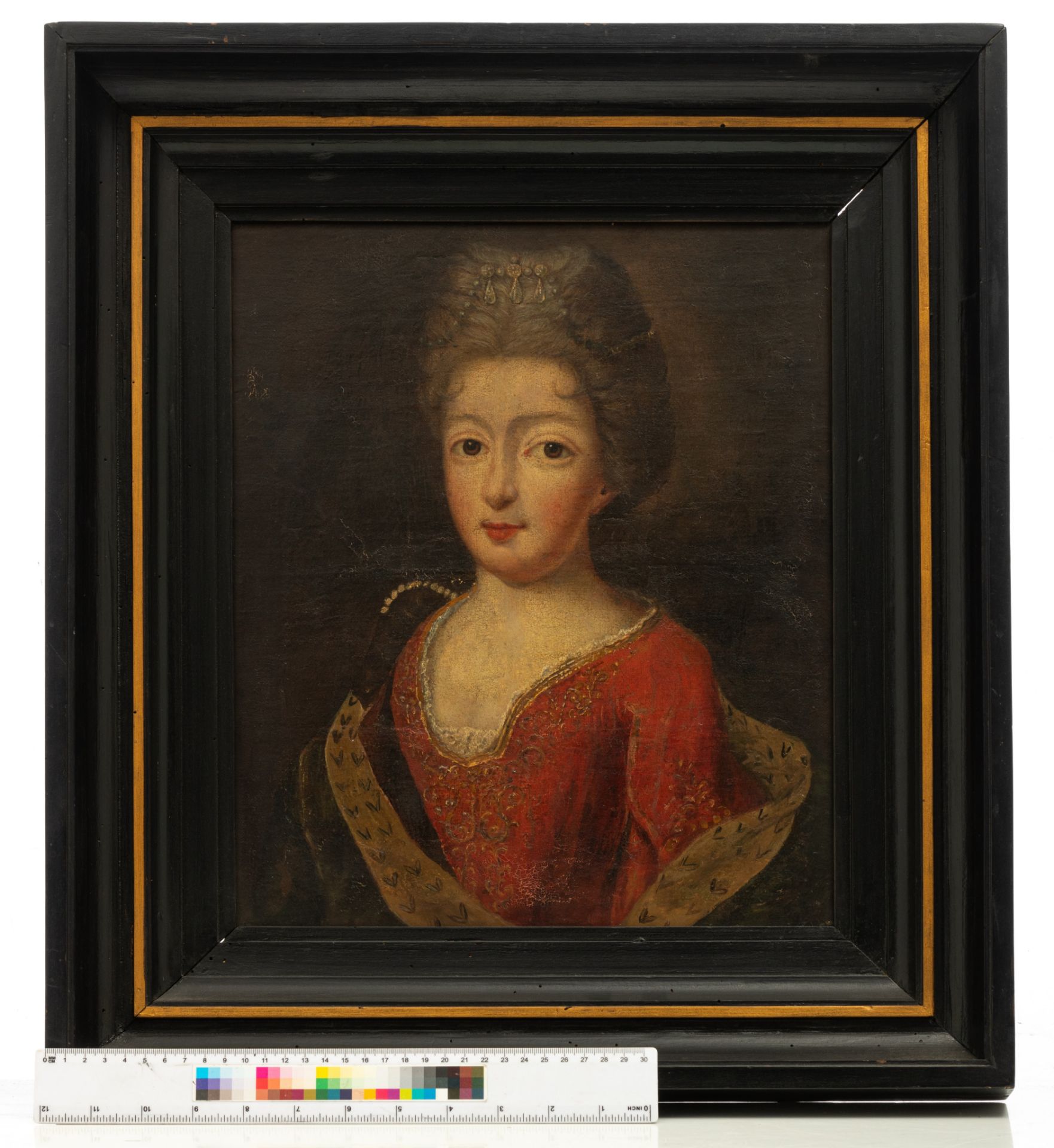 The portrait of a noble lady, 18thC, 32 x 39 cm - Image 6 of 13