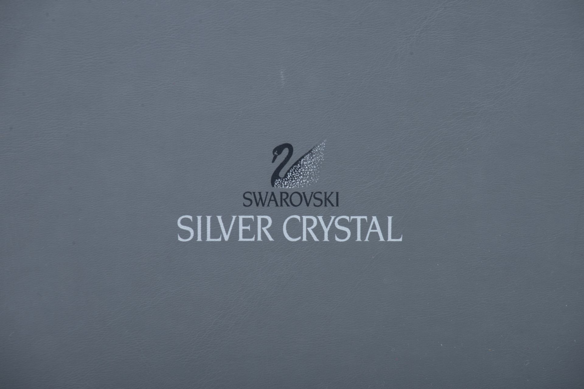 A Swarovski silver crystal chess set in a luxurious box - Image 14 of 17