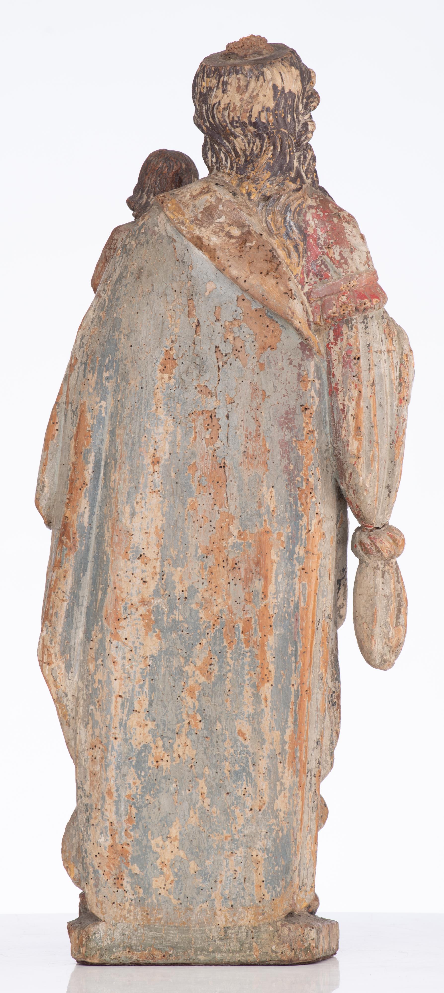 A wooden scultpure of Madonna and Child, Antwerp School, late 16thC, H 64 cm - Bild 3 aus 11