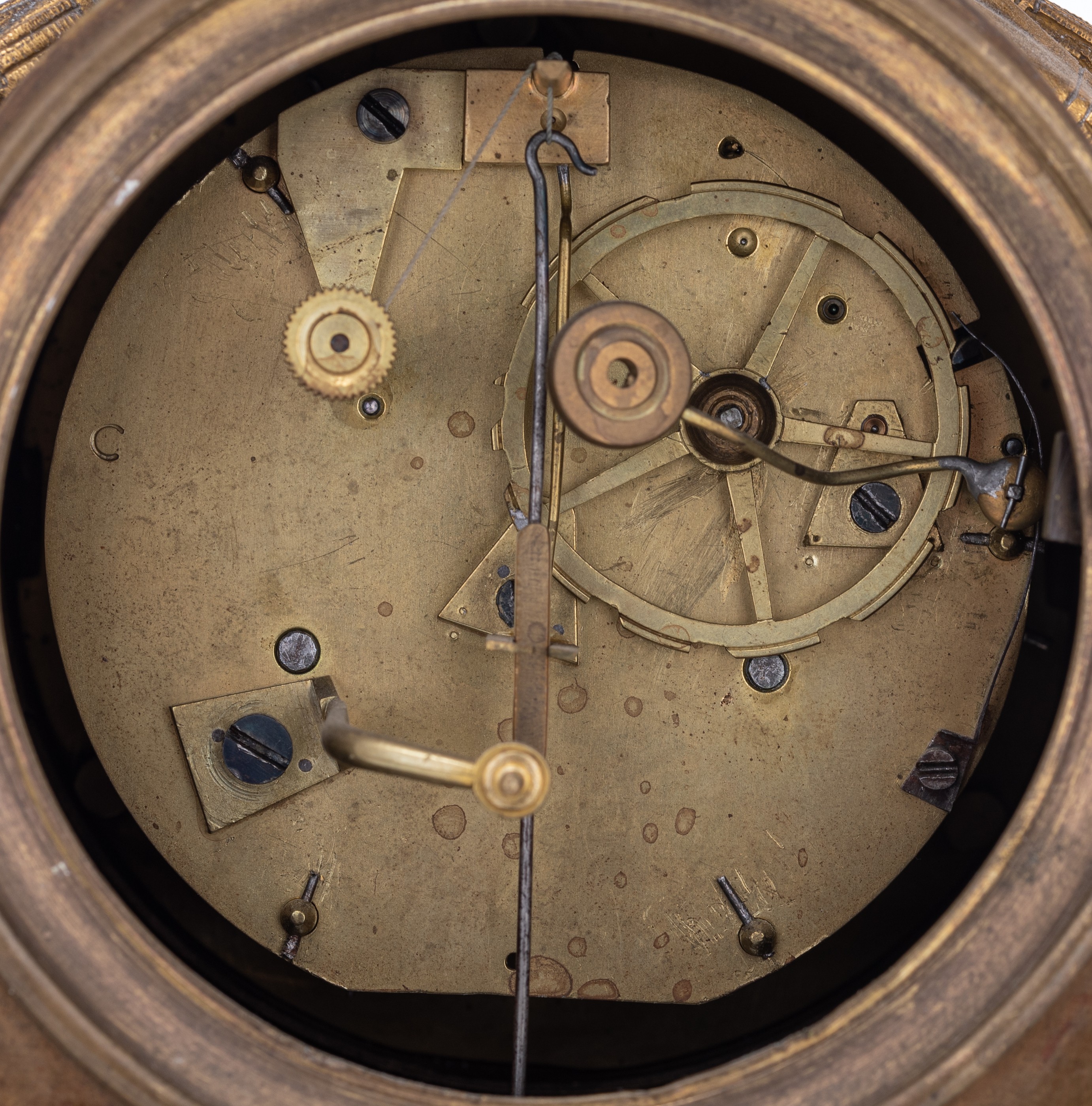 A French Charles X style mantle clock, and a ditto pair of period candlesticks, H 28,5 - 34 cm - Image 12 of 18