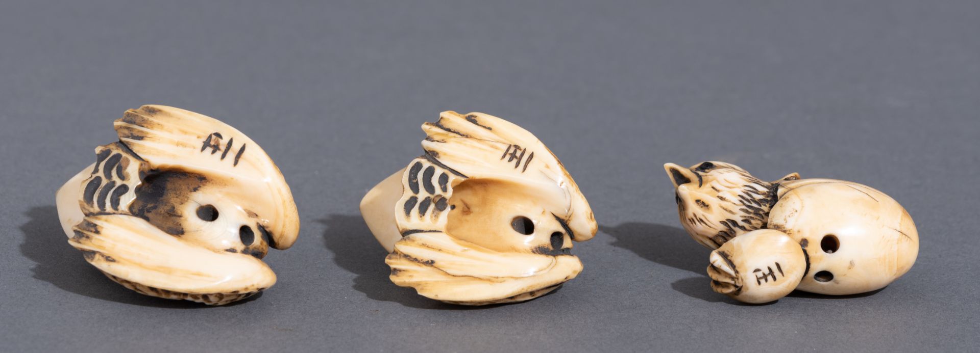 Eight Japanese Meiji-, Taishô- and early Showâ-period ivory netsuke, W 3 - 3,5 - 3,7 (2) - 3,9 - 4,1 - Image 10 of 20