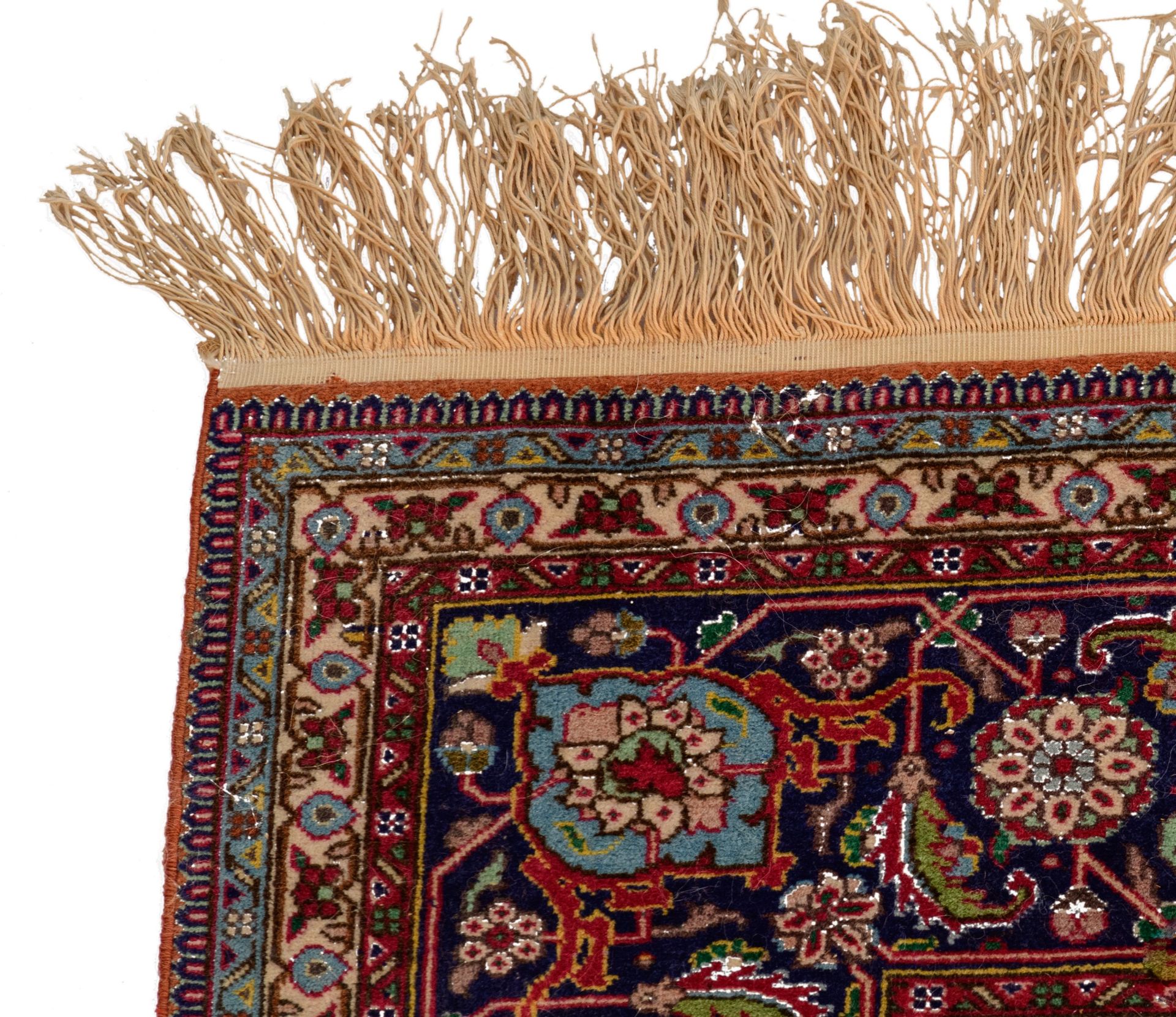 An Oriental Tabriz rug, 284 x 200 cm - Image 4 of 7