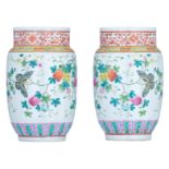A pair of famille rose lantern-shaped jars, late 19thC/20thC, H 22,9 cm