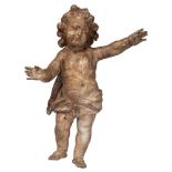 A fine Baroque limewood sculpture of an angel, 17thC, H 71 cm