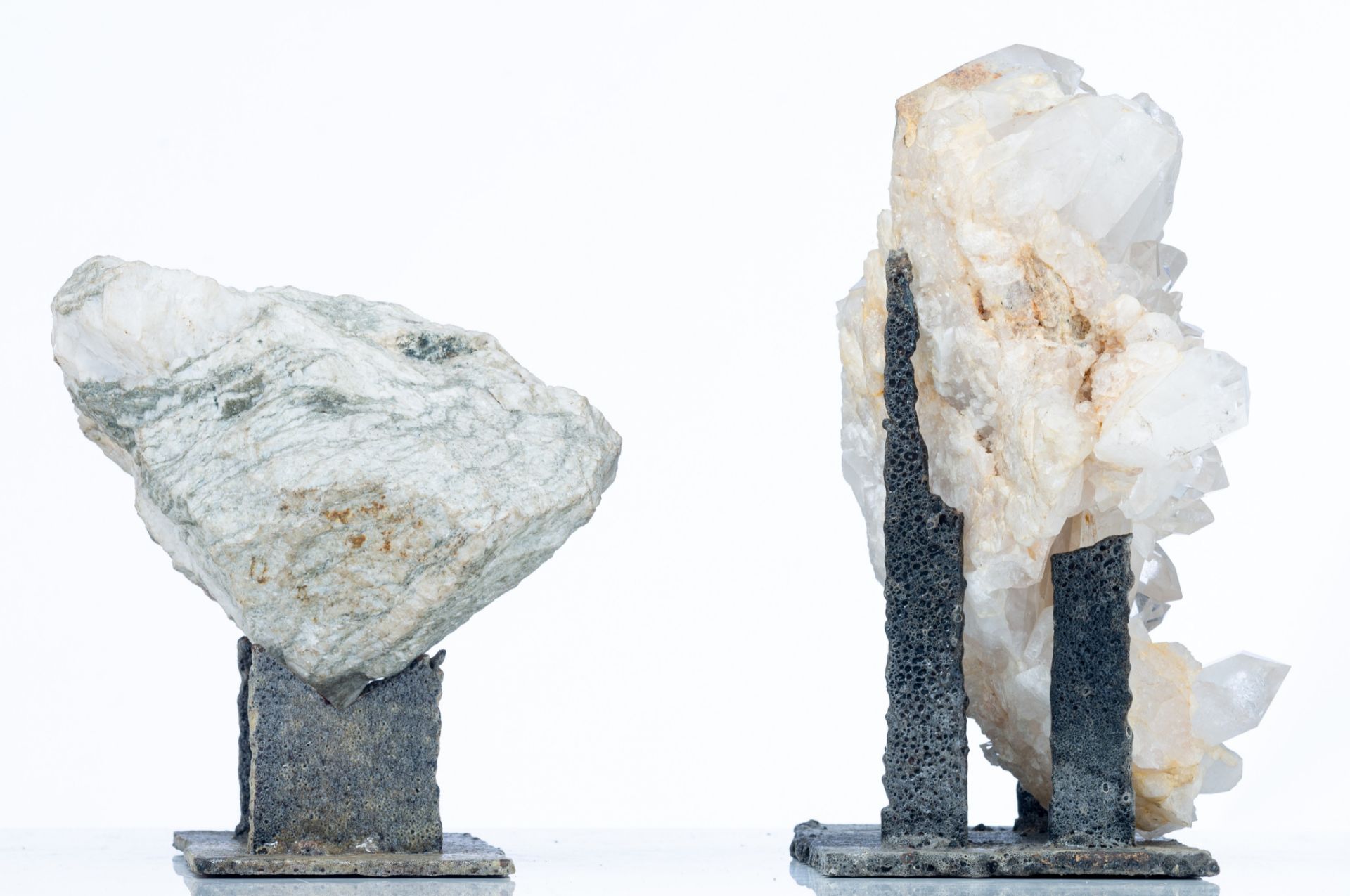 Two semi-precious stones presented on a metal base by Pia Manu, H 25,5 - 34 cm - Image 5 of 5