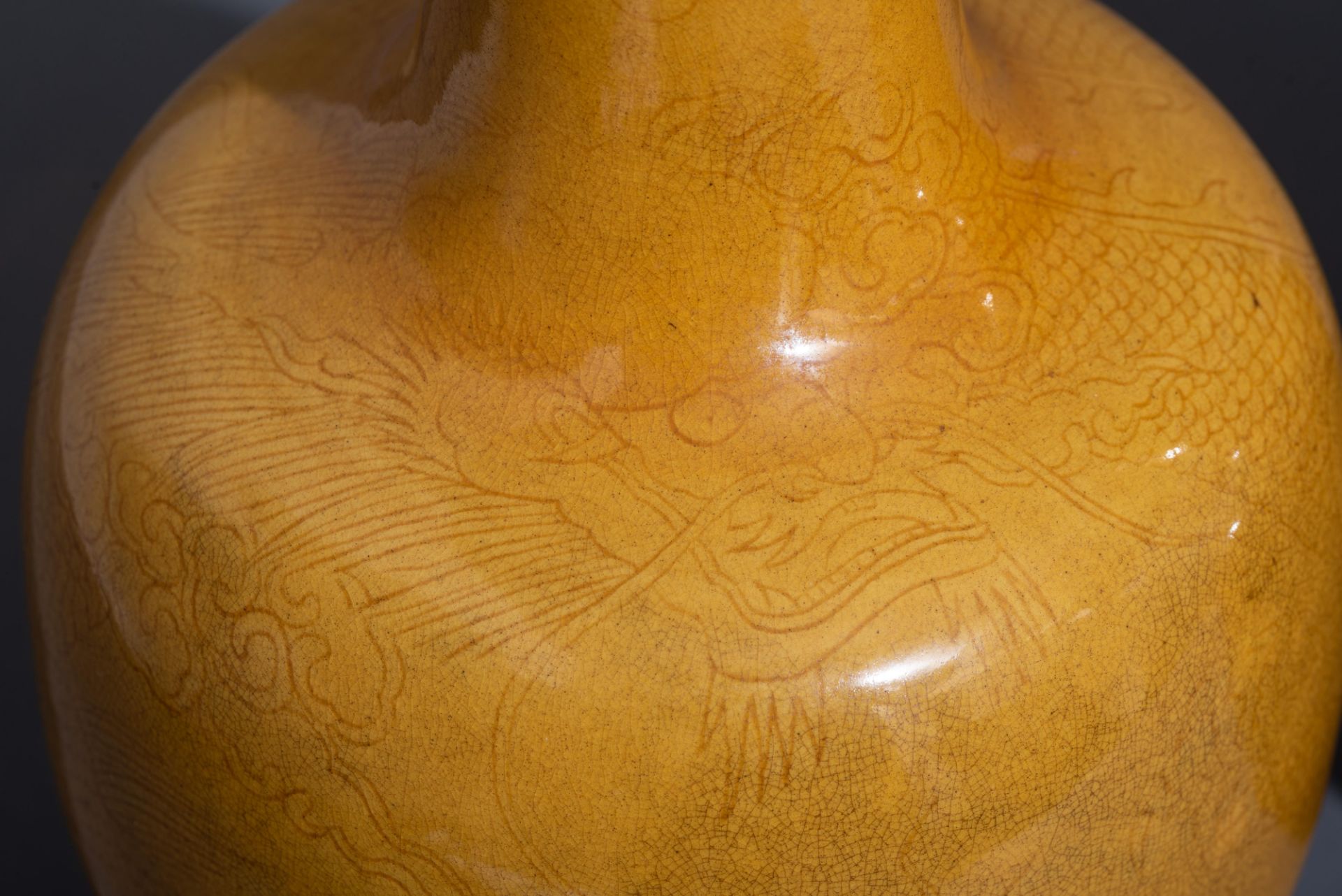 A pair of Chinese incised yellow-glazed 'Dragon' bottle vases, H 33,5 cm - Image 9 of 11