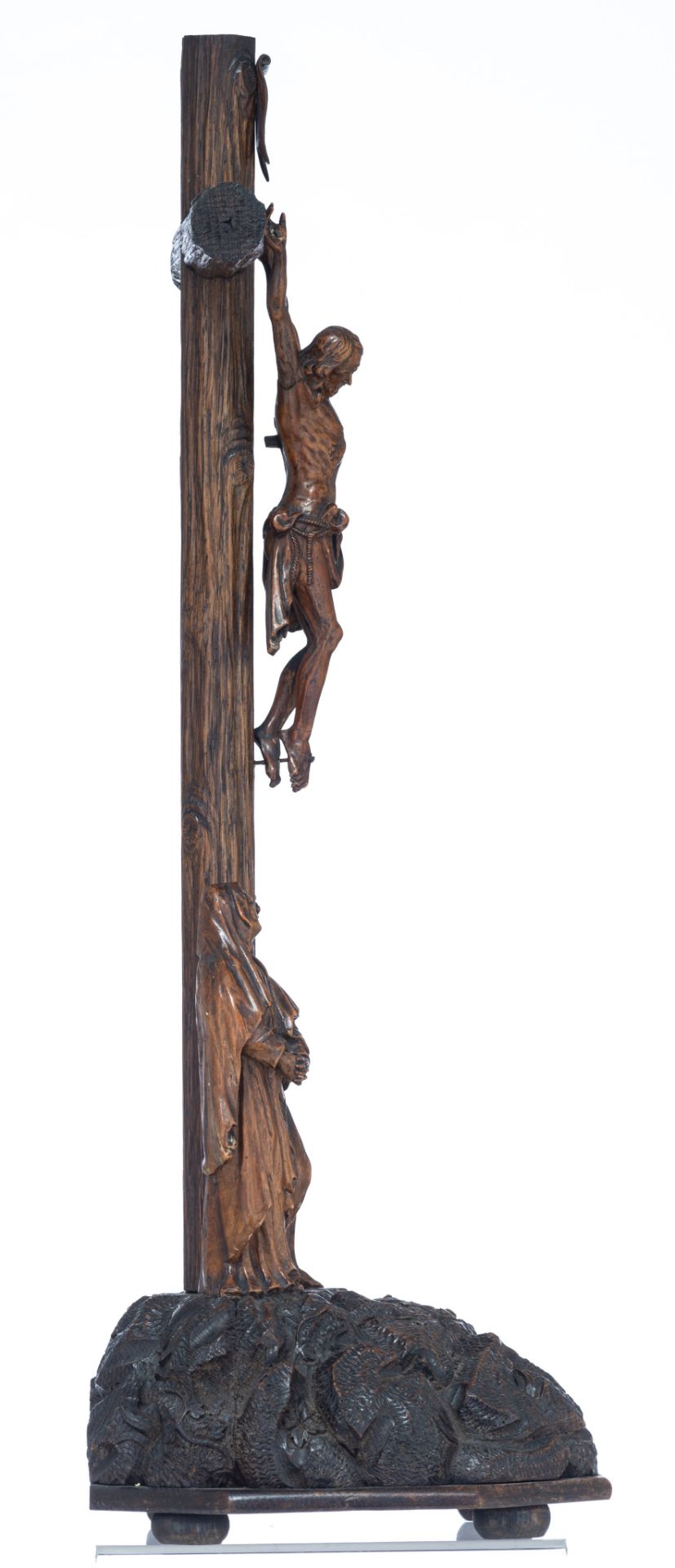 A finely carved walnut Golgotha, Southern Netherlands, 17thC, H 65 - W 28 cm - Image 4 of 11