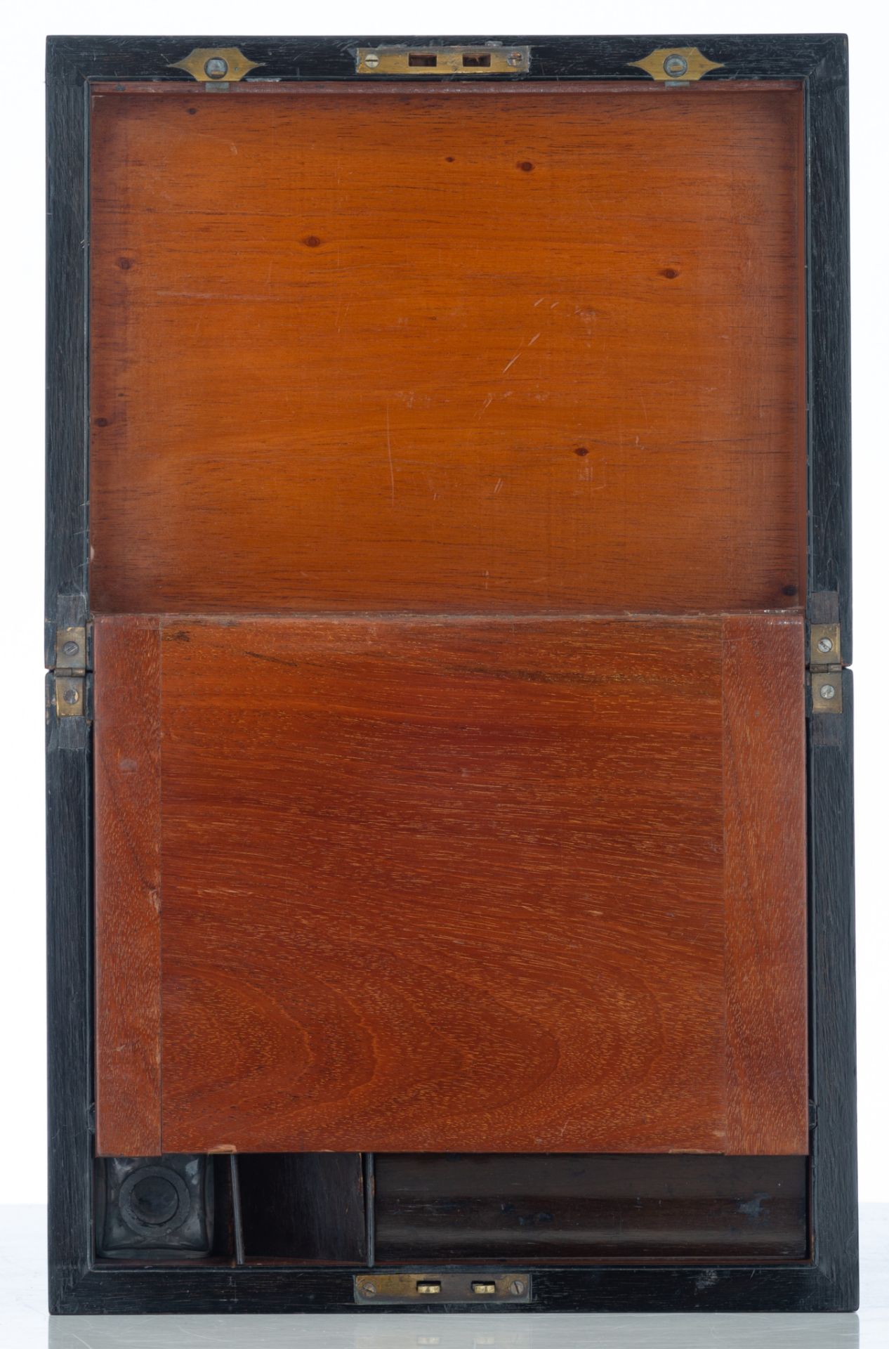 A fine marquetry decorated writing box 'Ecritoire', H 15,5 - W 30 - D 23,5 cm - Image 11 of 17