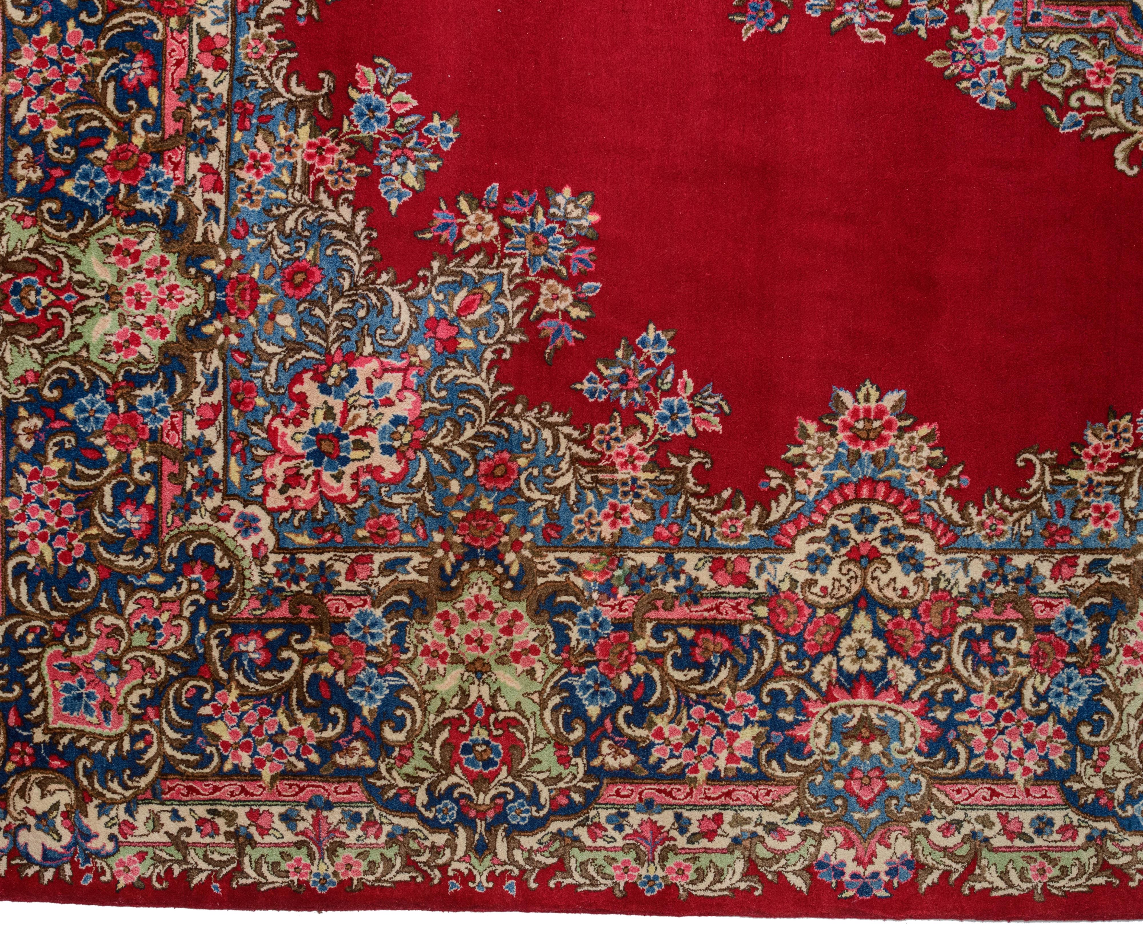 An Oriental Kirman rug, 296 x 395 cm - Image 5 of 10