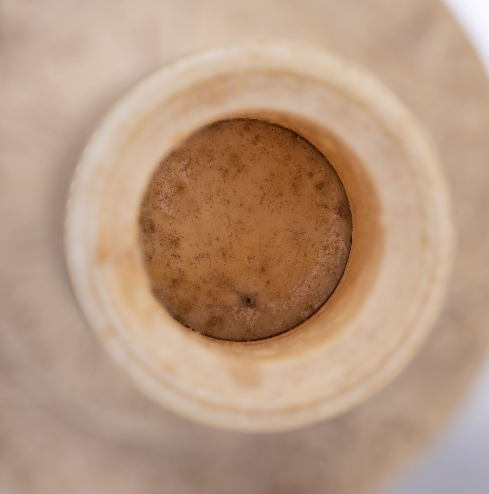 A pair of 19thC Dieppe or Paris ivory candlesticks and a ditto tazza, H 17,2 - 17,4 cm - Image 13 of 32